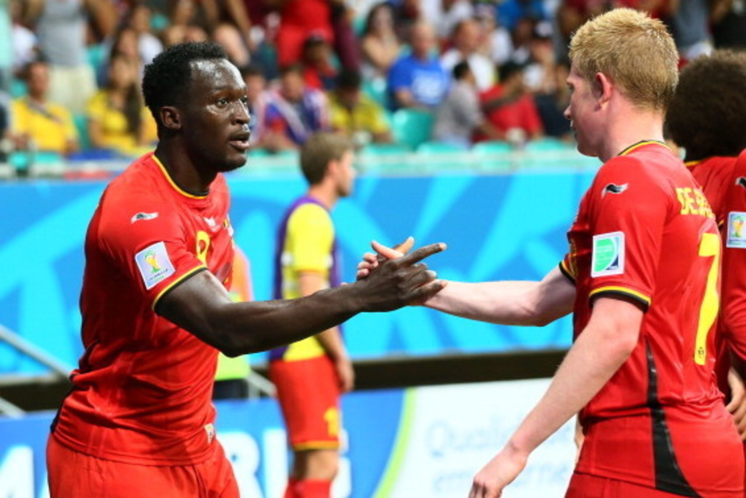 SALVADOR, BRAZIL - JULY 01: Romelu Lukaku of Belgium celebrates scoring his team's second goal with Kevin De Bruyne during the 2014 FIFA World Cup Brazil Round of 16 match between Belgium and the United States at Arena Fonte Nova on July 1, 2014 in Salvad