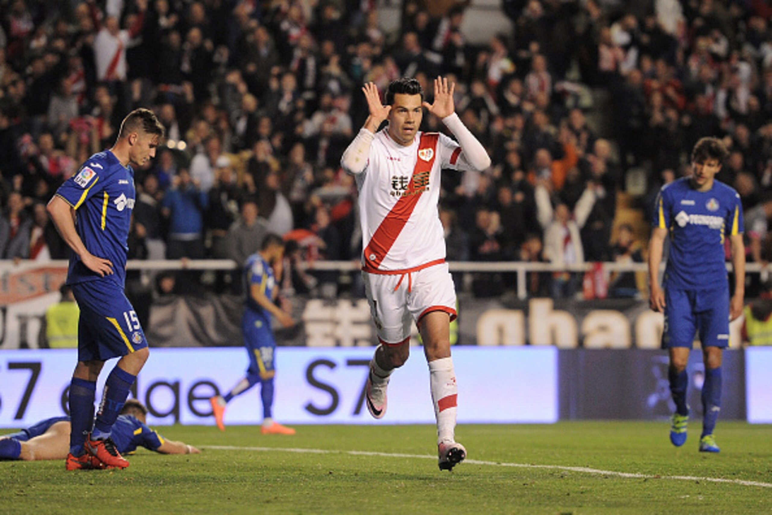MADRID, SPAIN - APRIL 01:  Nicolas Ladislao 'Miku' of Rayo Vallecano de Madrid celebrates after scoring his team's 2nd goal after having a goal disallowed earlier during the La Liga match between Rayo Vallecano and Getafe CF at Estadio de Vallecas on Apri