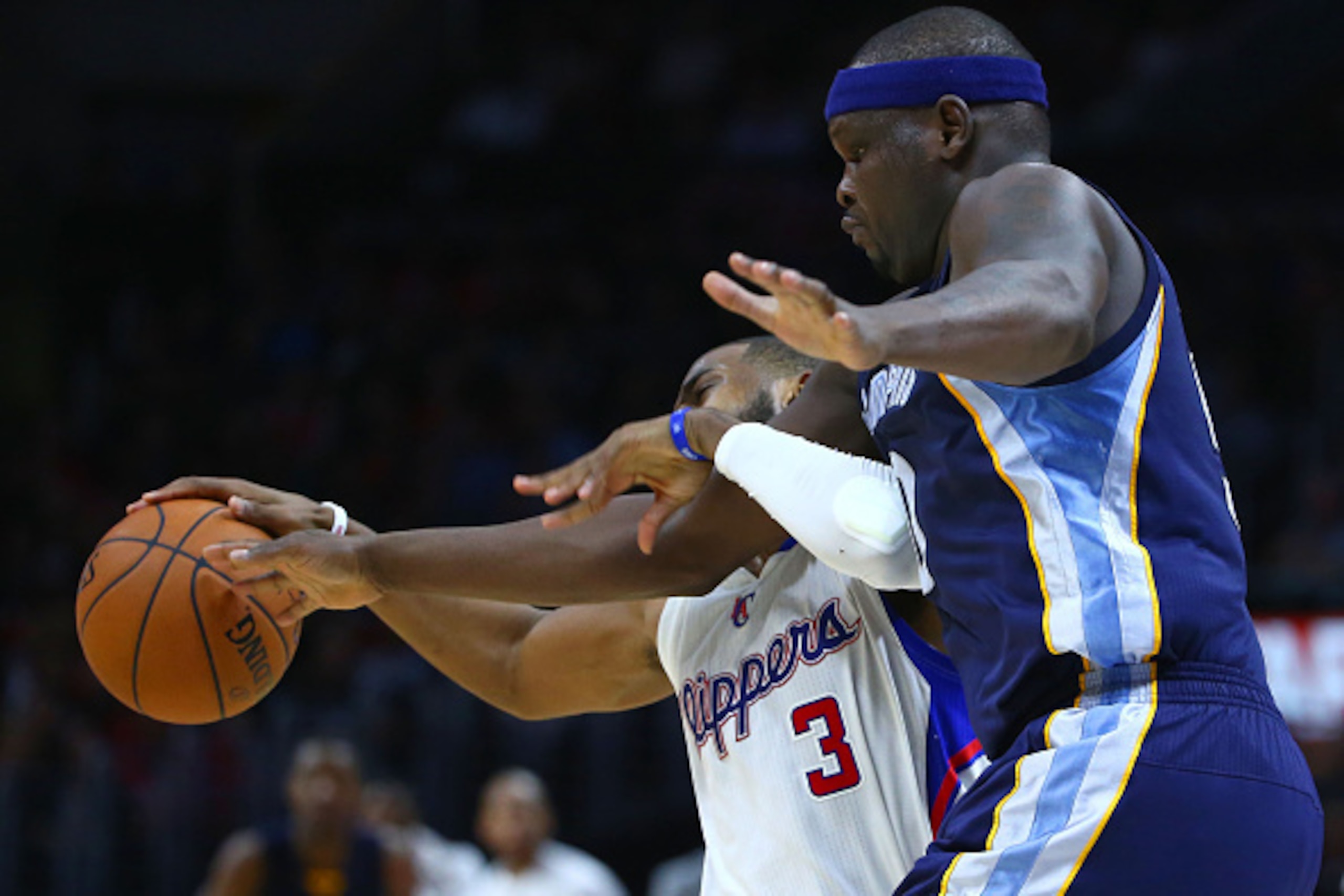 LOS ANGELES, CA - FEBRUARY 23:  Zach Randolph #50 of the Memphis Grizzlies fouls Chris Paul #3 of the Los Angeles Clippers in the second half during the NBA game at Staples Center on February 23, 2015 in Los Angeles, California. NOTE TO USER: User express