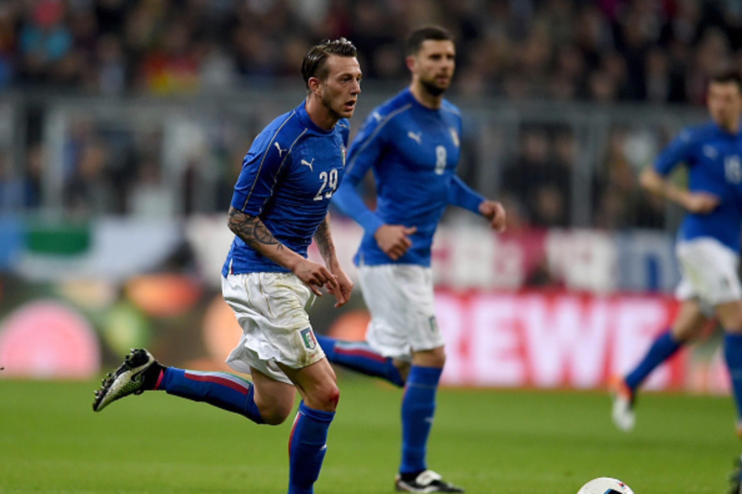 MUNICH, GERMANY - MARCH 29: Federico Bernardeschi of Italy in action during the international friendly match between Germany and Italy at Allianz Arena on March 29, 2016 in Munich, Germany. (Photo by Claudio Villa/Getty Images) MUNICH, GERMANY - MARCH 29: Federico Bernardeschi of Italy in action during the international friendly match between Germany and Italy at Allianz Arena on March 29, 2016 in Munich, Germany. (Photo by Claudio Villa/Getty Images)