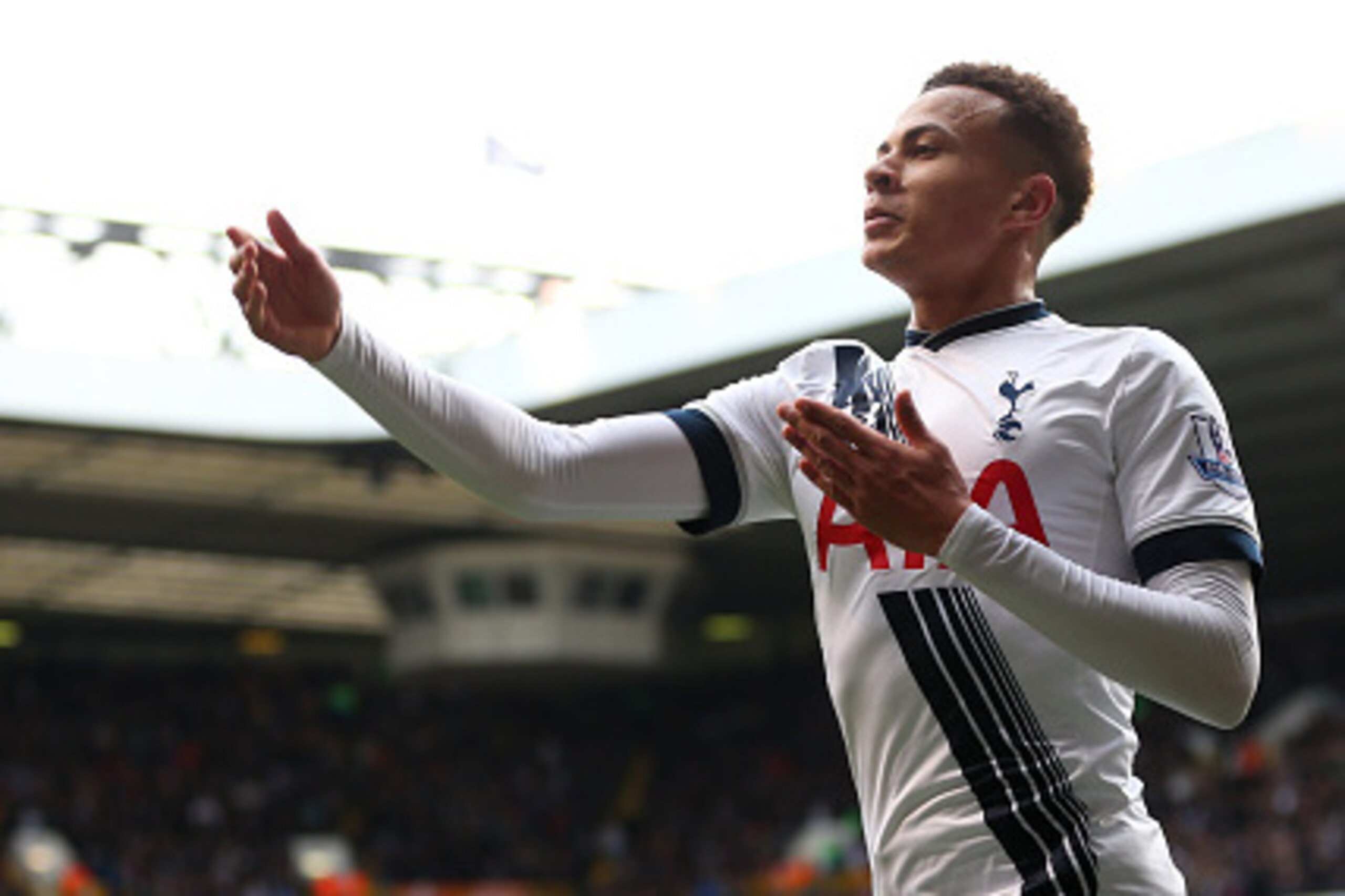 LONDON, ENGLAND - APRIL 10 :  Dele Alli of Tottenham Hotspur celebrates scoring to make it 1-0 during the Barclays Premier League match between Tottenham Hotspur and Manchester United at White Hart Lane on April 10, 2016 in London, England.  (Photo by Cat