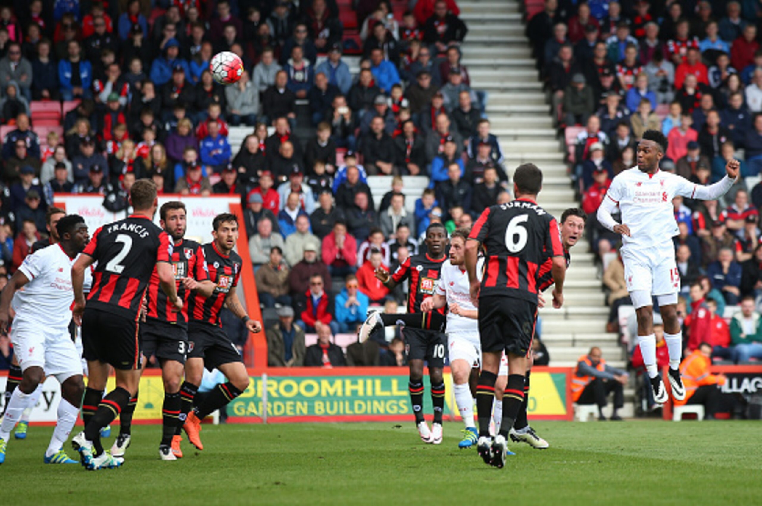BOURNEMOUTH, ENGLAND - APRIL 17:  Daniel Sturridge of Liverpool scores his team's second goal of the game during the Barclays Premier League match between A.F.C. Bournemouth and Liverpool at the Vitality Stadium on April 17, 2016 in Bournemouth, England. 