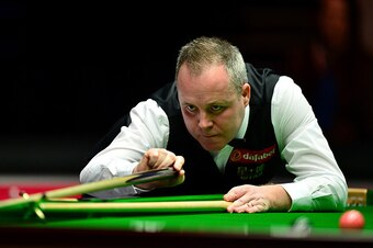 LONDON, ENGLAND - JANUARY 15:  John Higgins of Scotland plays a shot during his quarter final match against Stuart Bingham of England during Day Six of The Dafabet Masters at Alexandra Palace on January 15, 2016 in London, England.  (Photo by Dan Mullan/G