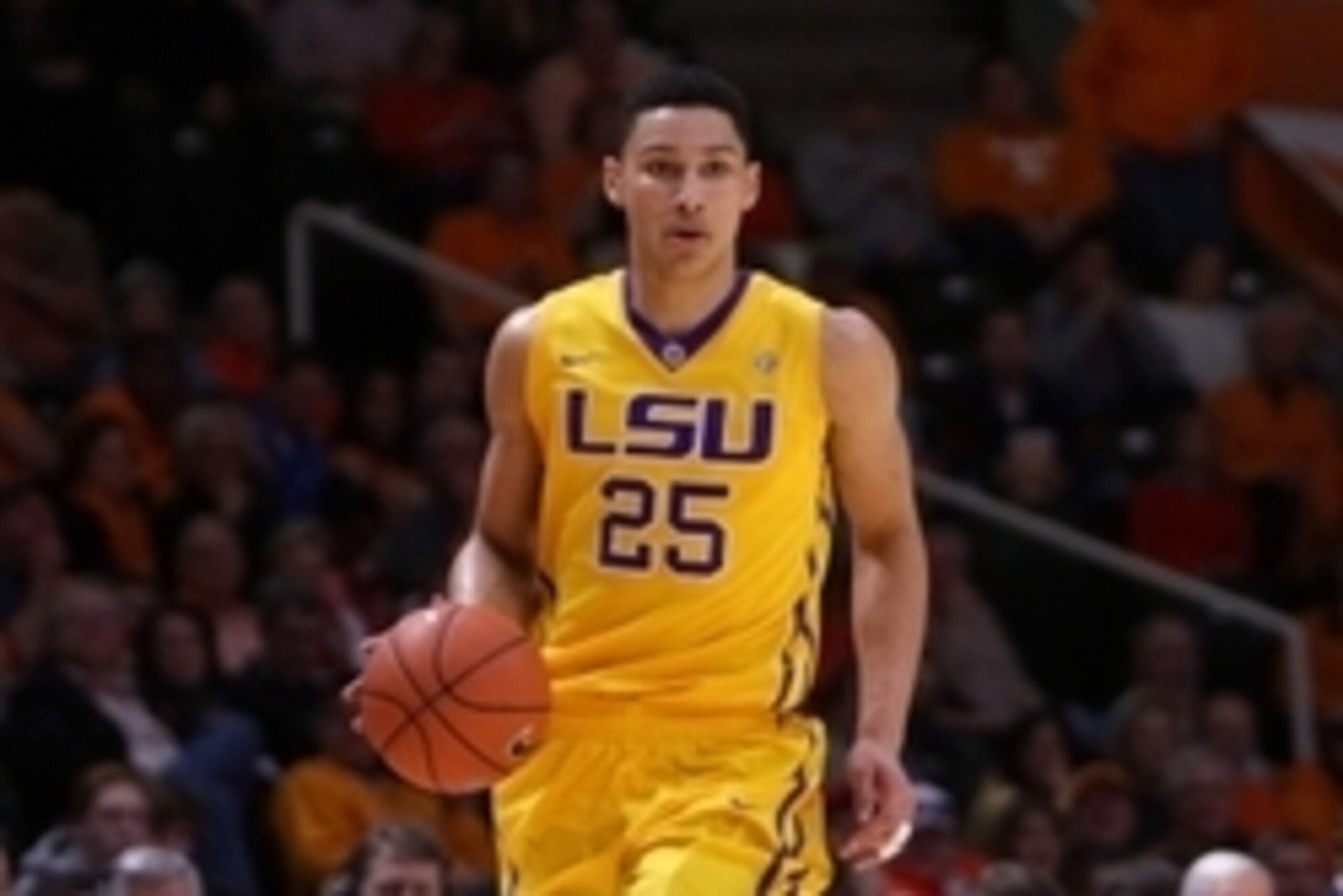 Feb 20, 2016; Knoxville, TN, USA;  LSU Tigers forward Ben Simmons (25) dribbles the ball against the Tennessee Volunteers at Thompson-Boling Arena. Mandatory Credit: Randy Sartin-USA TODAY Sports