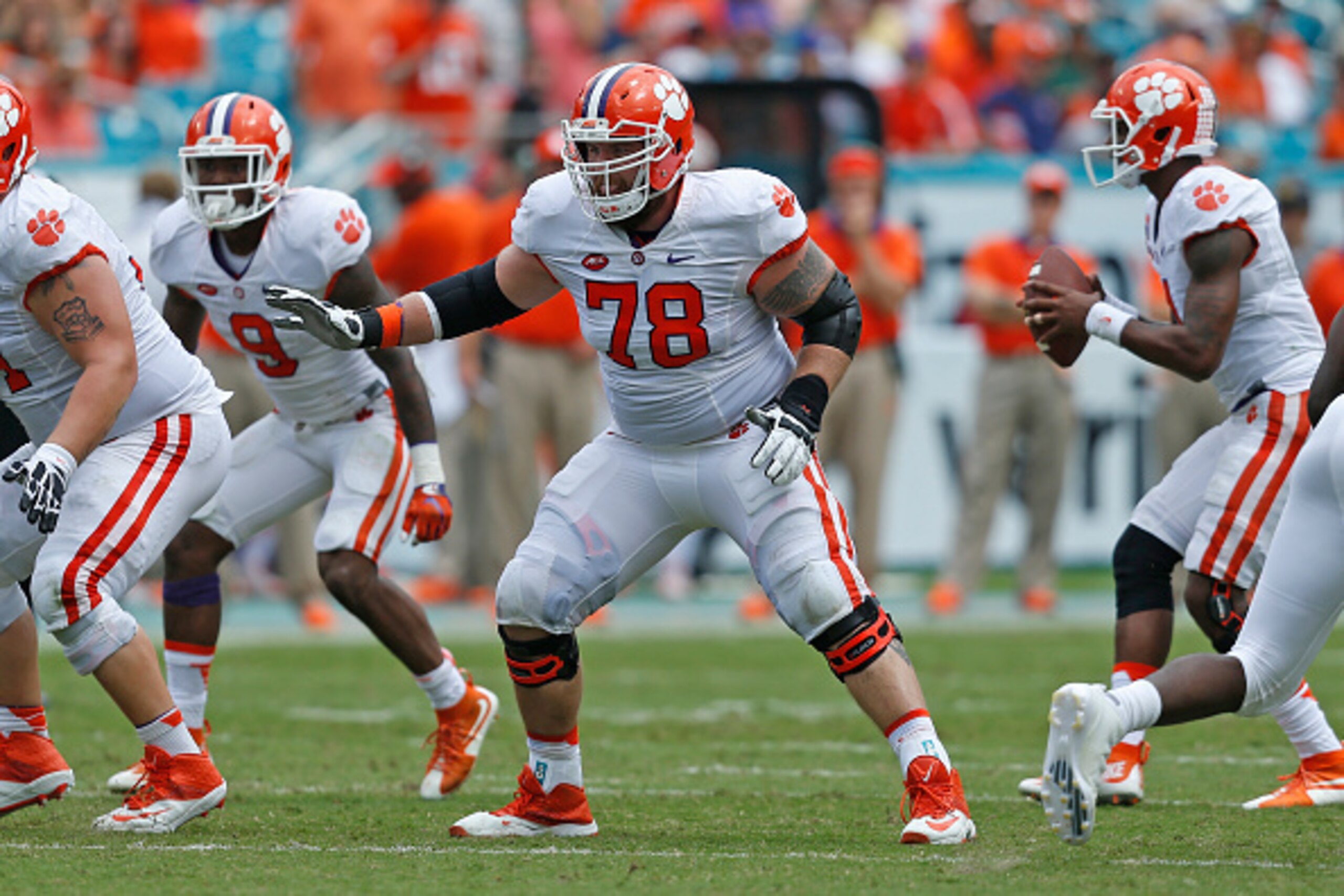 MIAMI GARDENS, FL - OCTOBER 24: Eric Mac Lain #78 of the Clemson Tigers defends the line against the Miami Hurricanes on October 24, 2015 at Sun Life Stadium in Miami Gardens, Florida. Clemson defeated Miami 58-0. (Photo by Joel Auerbach/Getty Images)