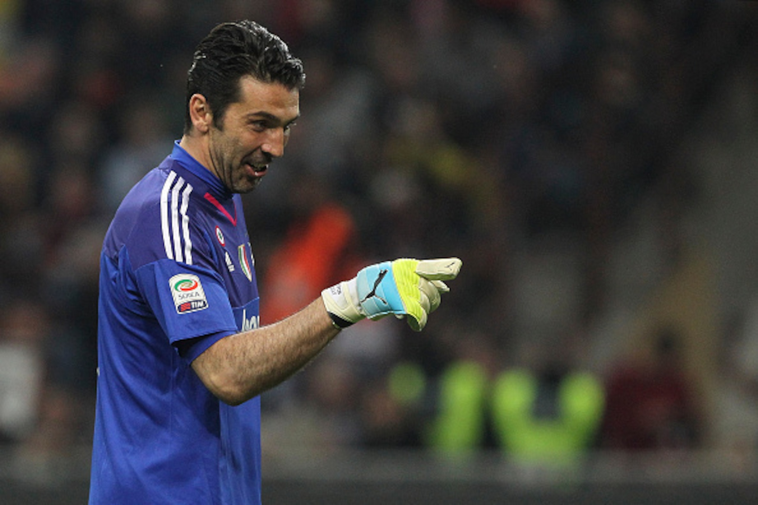 MILAN, ITALY - APRIL 09:  Gianluigi Buffon of Juventus FC gestures during the Serie A match between AC Milan and Juventus FC at Stadio Giuseppe Meazza on April 9, 2016 in Milan, Italy.  (Photo by Marco Luzzani/Getty Images)