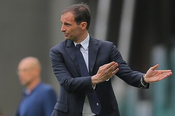 Juventus' coach Massimiliano Allegri gestures during the Italian Serie A football match Juventus vs Palermo on April 17, 2016 at the Juventus stadium in Turin.  / AFP / MARCO BERTORELLO        (Photo credit should read MARCO BERTORELLO/AFP/Getty Images)