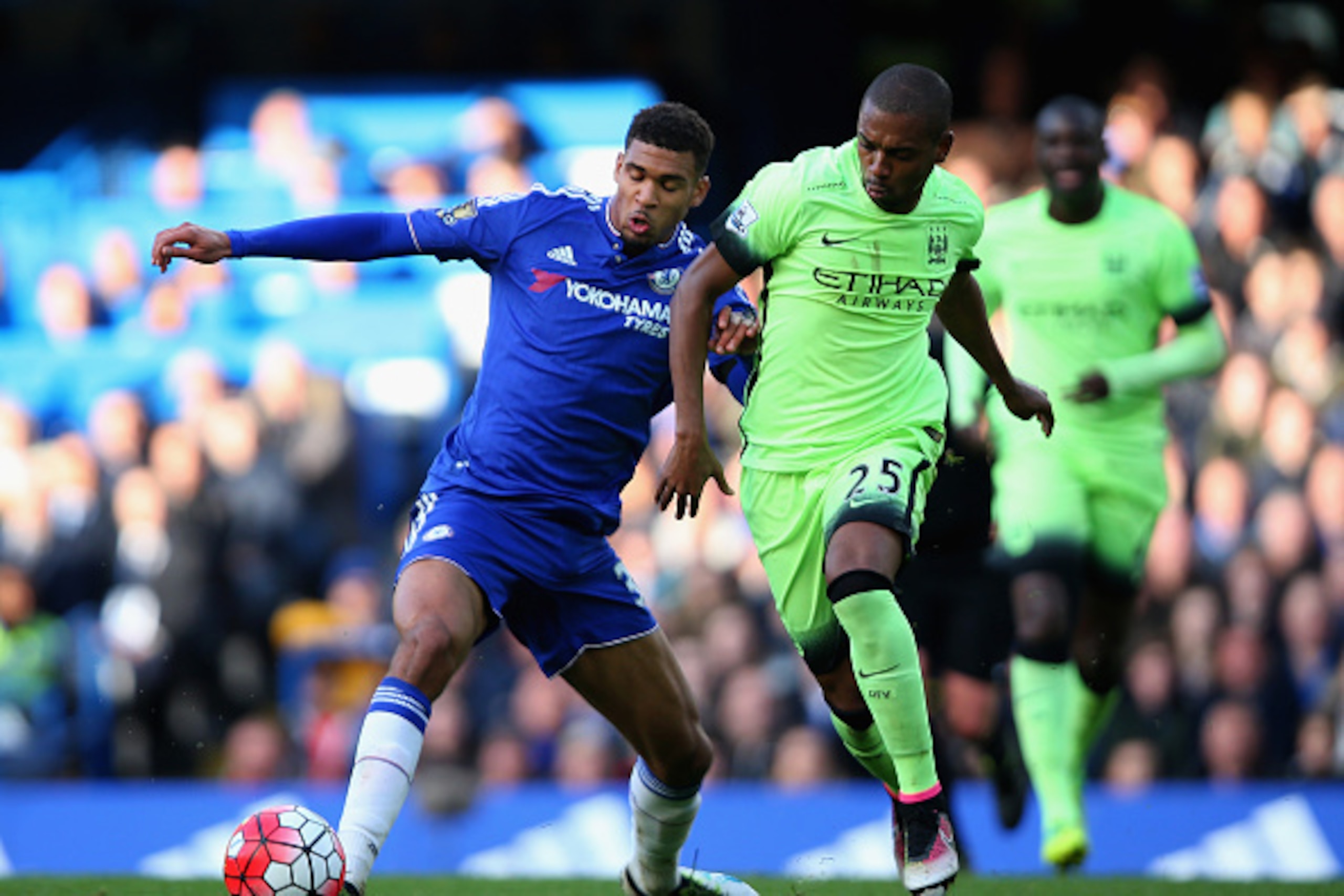 LONDON, ENGLAND - APRIL 16:  Fernandinho of Manchester City tackles Ruben Loftus-Cheek of Chelsea during the Barclays Premier League match between Chelsea and Manchester City at Stamford Bridge on April 16, 2016 in London, England.  (Photo by Bryn Lennon/