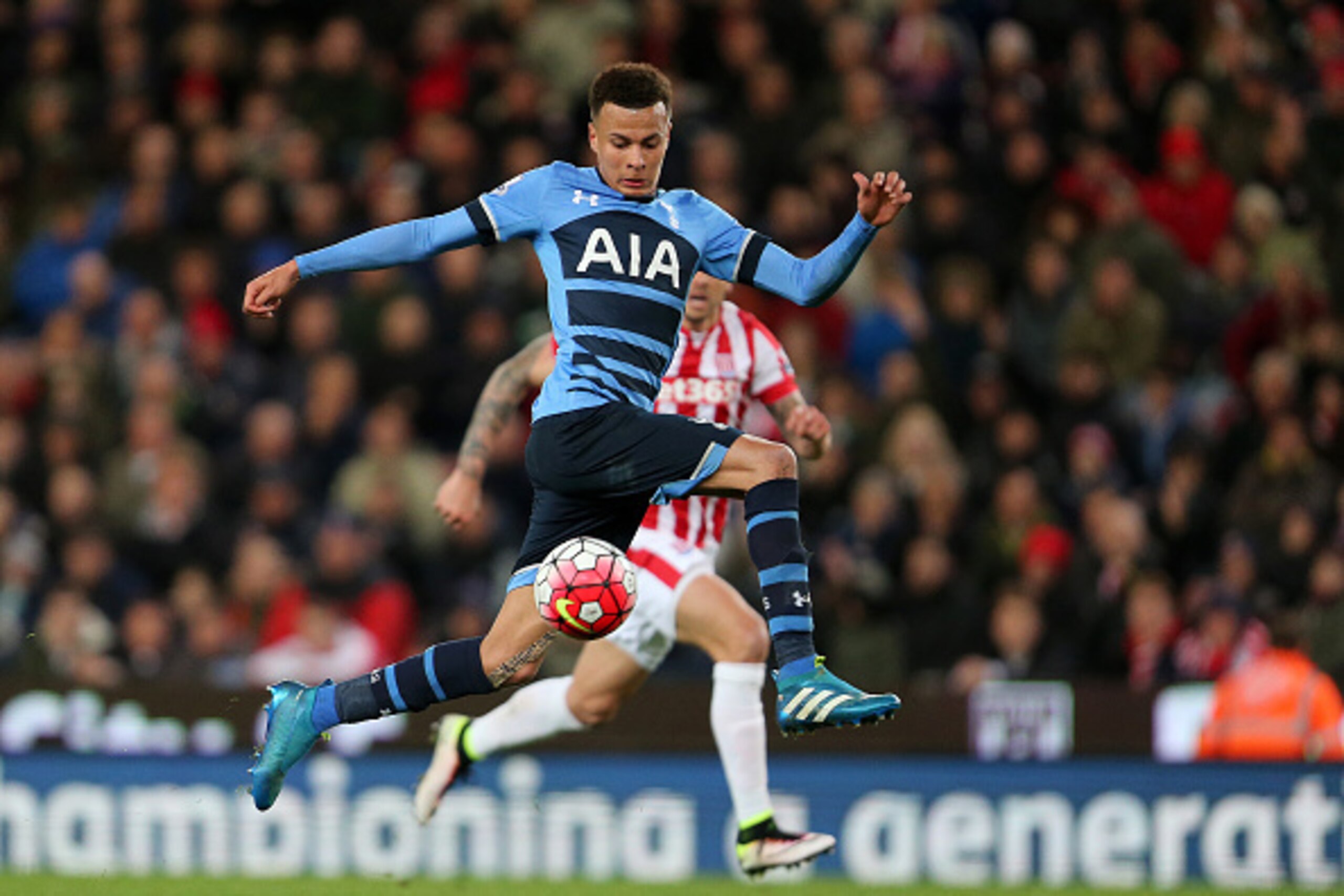 STOKE ON TRENT, ENGLAND - APRIL 18: Dele Alli of Tottenham Hotspur during the Barclays Premier League match between Stoke City and Tottenham Hotspur at Britannia Stadium on April 18, 2016 in Stoke on Trent, England (Photo by James Baylis - AMA/Getty Image