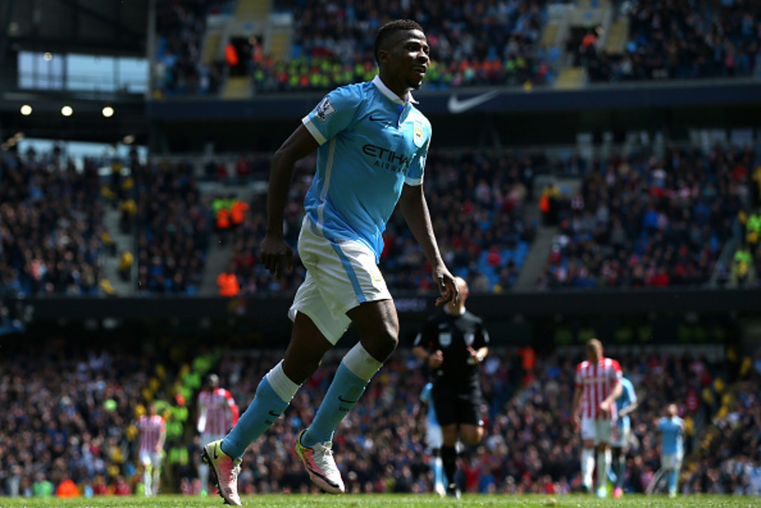 MANCHESTER, ENGLAND - APRIL 23:  Kelechi Iheanacho of Manchester City celebrates scoring his second and his sides fourth goal during the Barclays Premier League match between Manchester City and Stoke City at Etihad Stadium on April 23, 2016 in Manchester