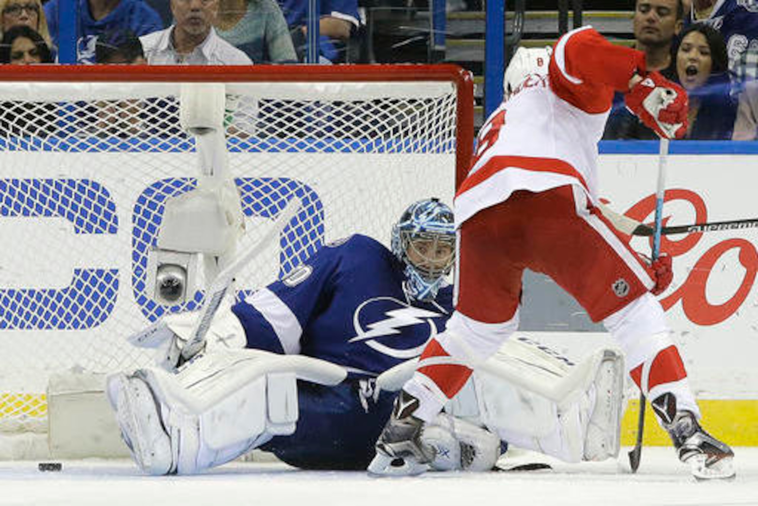 Ben Bishop frustrated the Detroit Red Wings.
