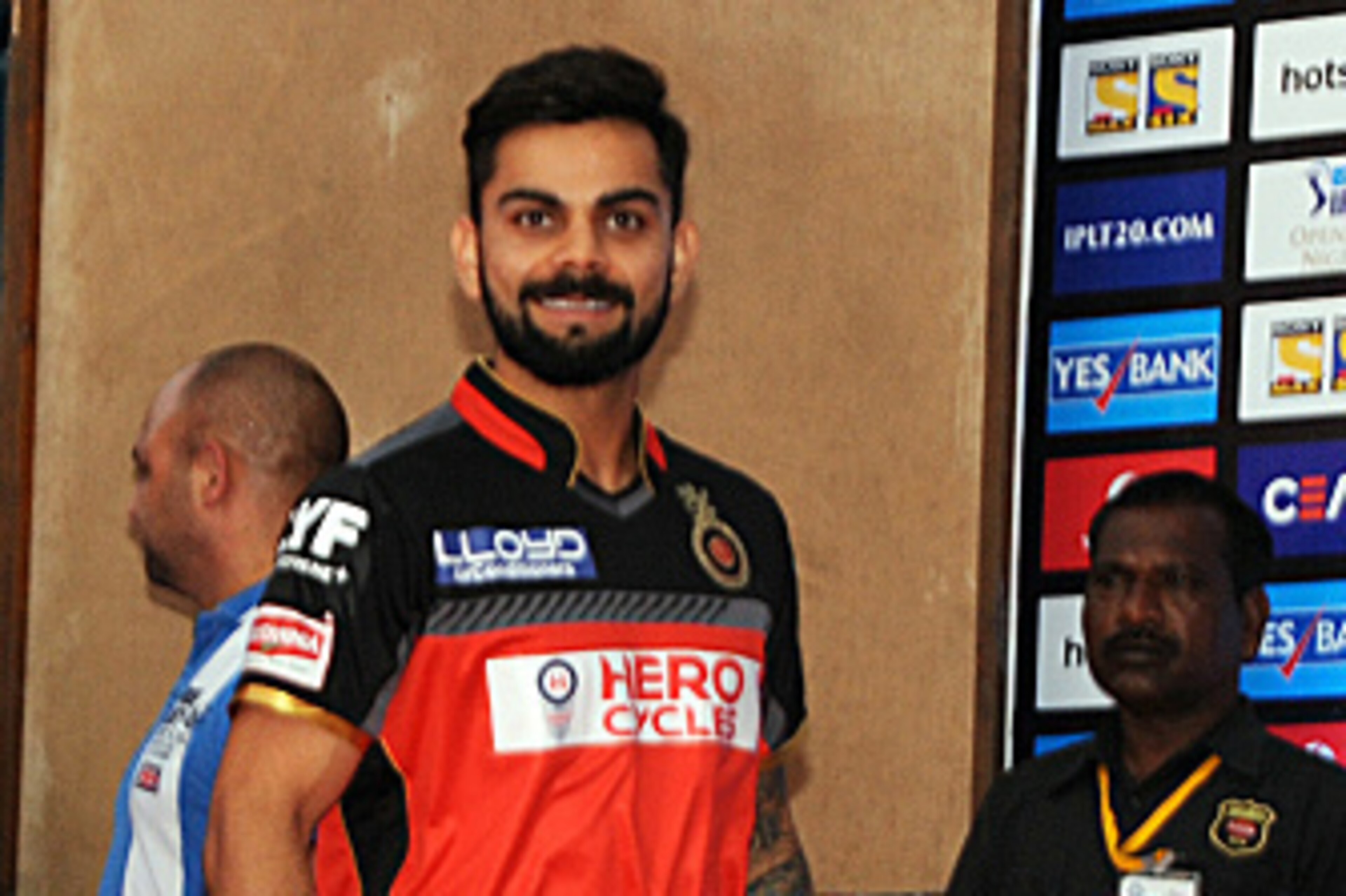 Indian cricketer Virat Kohli poses as he attends the opening ceremony of the 2016 Indian Premier League(IPL)cricket tournament in Mumbai late April 8, 2016. ----IMAGE RESTRICTED TO EDITORIAL USE - STRICTLY NO COMMERCIAL USE---
 / AFP / SUJIT JAISWAL / RES
