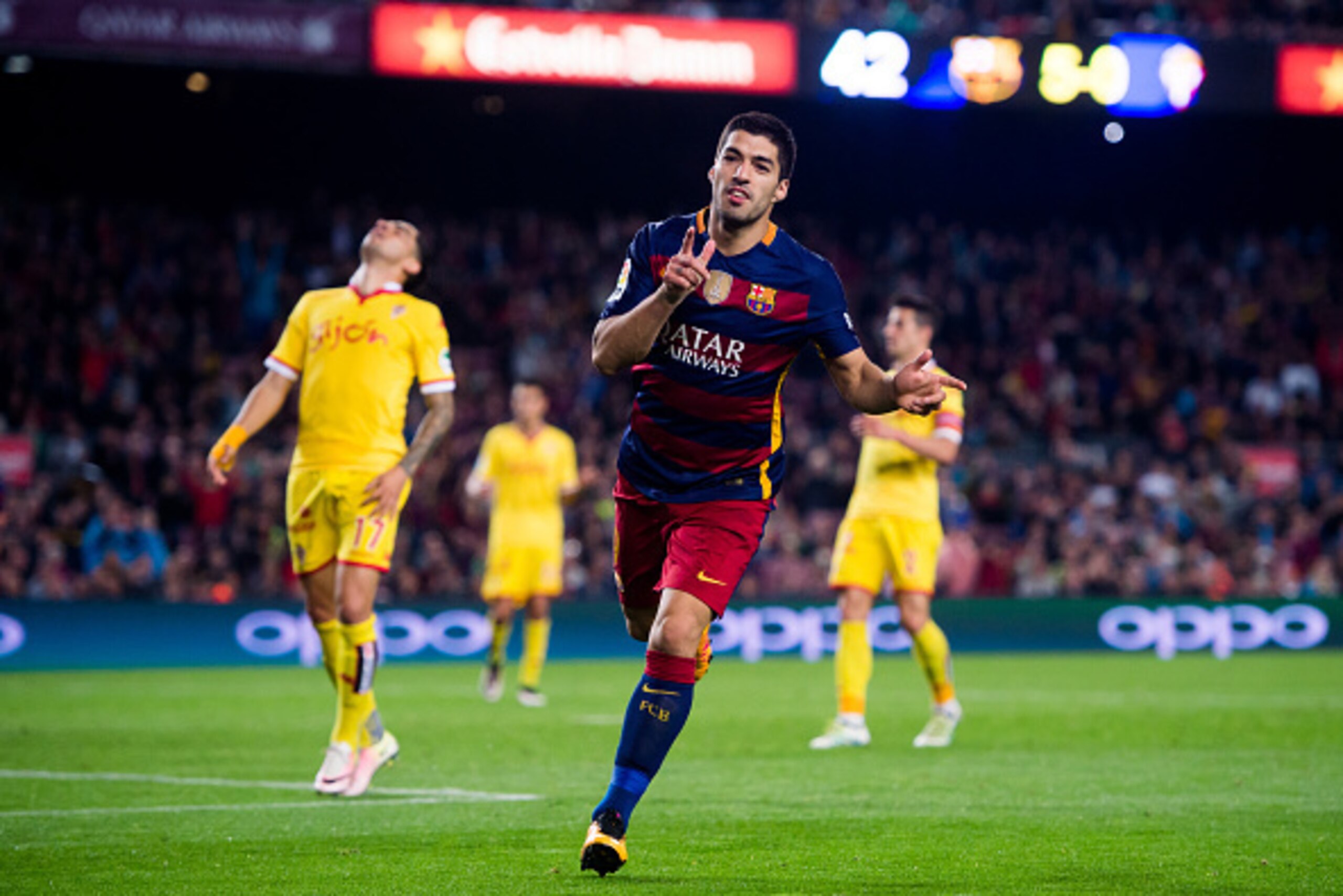 BARCELONA, SPAIN - APRIL 23:  Luis Suarez of FC Barcelona celebrates after scoring his team's sixth goal during the La Liga match between FC Barcelona and Sporting Gijon at Camp Nou on April 23, 2016 in Barcelona, Spain.  (Photo by Alex Caparros/Getty Ima