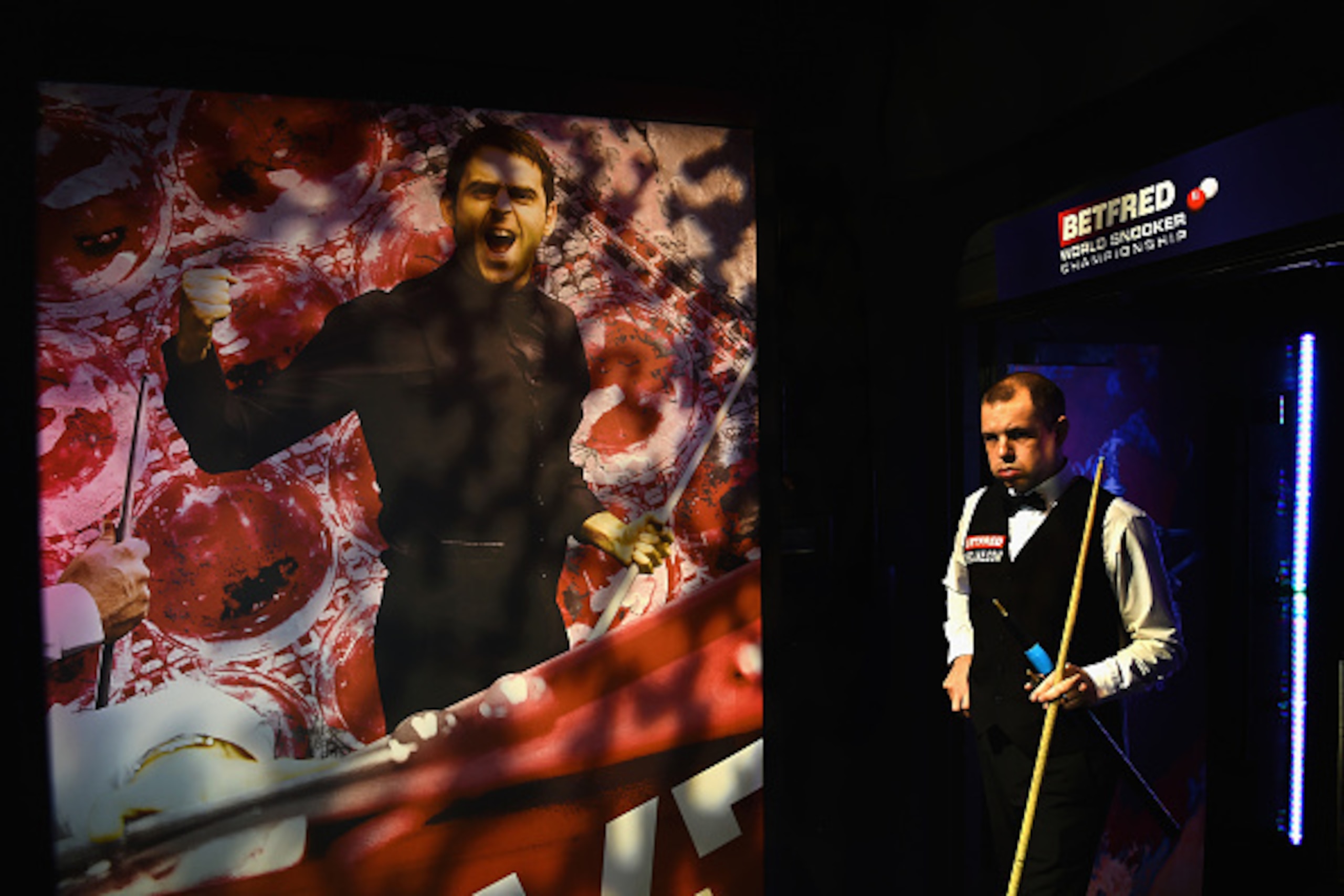SHEFFIELD, ENGLAND - APRIL 25: Barry Hawkins of England walks out for his second round match against Ronnie O'Sullivan of England on day ten of the World Snooker Championship at Crucible Theatre on April 25, 2016 in Sheffield, England.  (Photo by Laurence