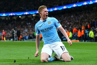 MANCHESTER, UNITED KINGDOM - APRIL 12:  Kevin de Bruyne of Manchester City celebrates as he scores their first goal during the UEFA Champions League quarter final second leg match between Manchester City FC and Paris Saint-Germain at the Etihad Stadium on