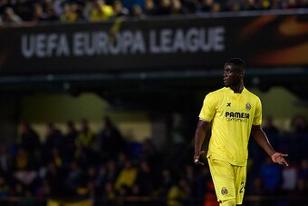 VILLARREAL, SPAIN - APRIL 07:  Eric Bertrand Bailly of Villarreal reacts during the UEFA Europa League Quarter Final first leg match between Villarreal CF and Sparta Prague at El Madrigal on April 7, 2016 in Villarreal, Spain.  (Photo by Manuel Queimadelo