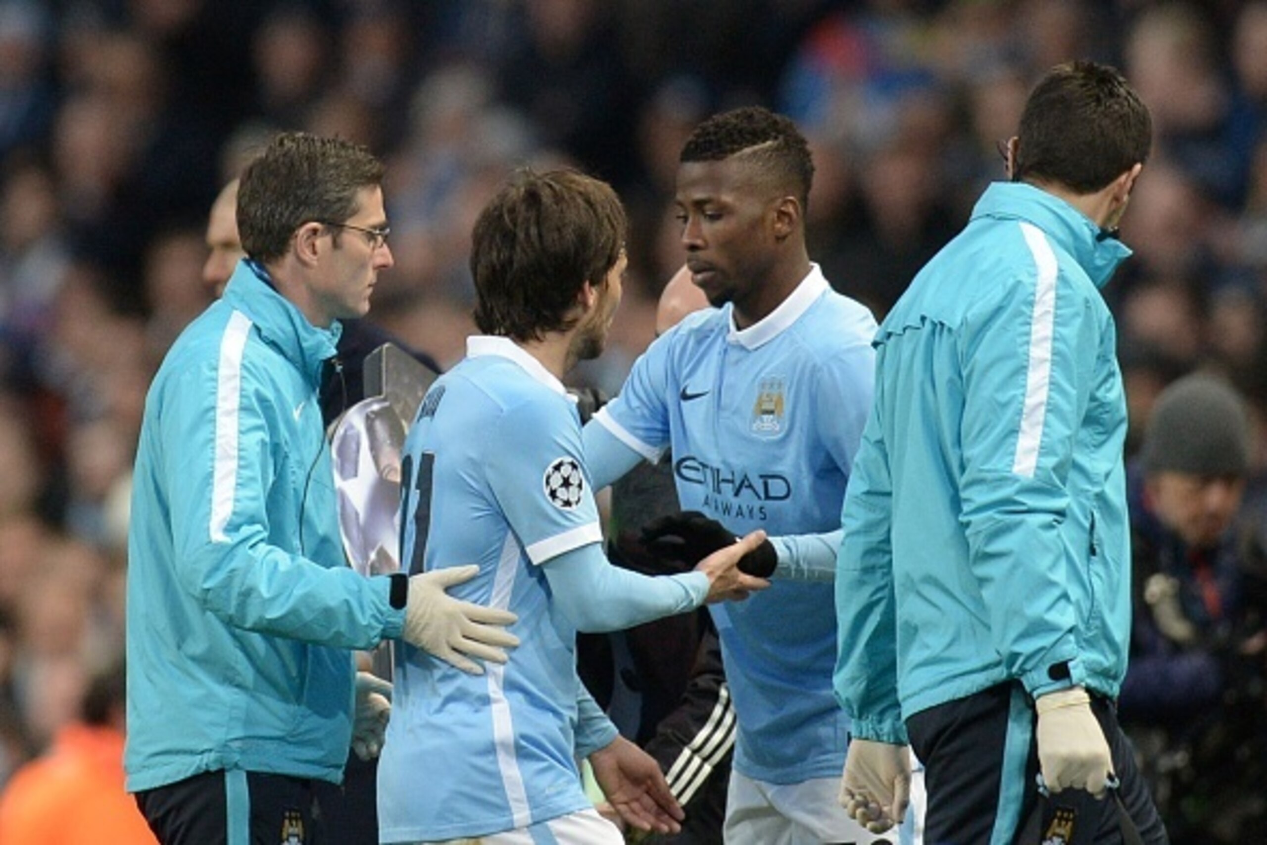 Manchester City's Spanish midfielder David Silva (2L) goes off injured to be replaced by Manchester City's Nigerian striker Kelechi Iheanacho (2R) during the UEFA Champions League semi-final first leg football match between Manchester City and Real Madrid Manchester City's Spanish midfielder David Silva (2L) goes off injured to be replaced by Manchester City's Nigerian striker Kelechi Iheanacho (2R) during the UEFA Champions League semi-final first leg football match between Manchester City and Real Madrid