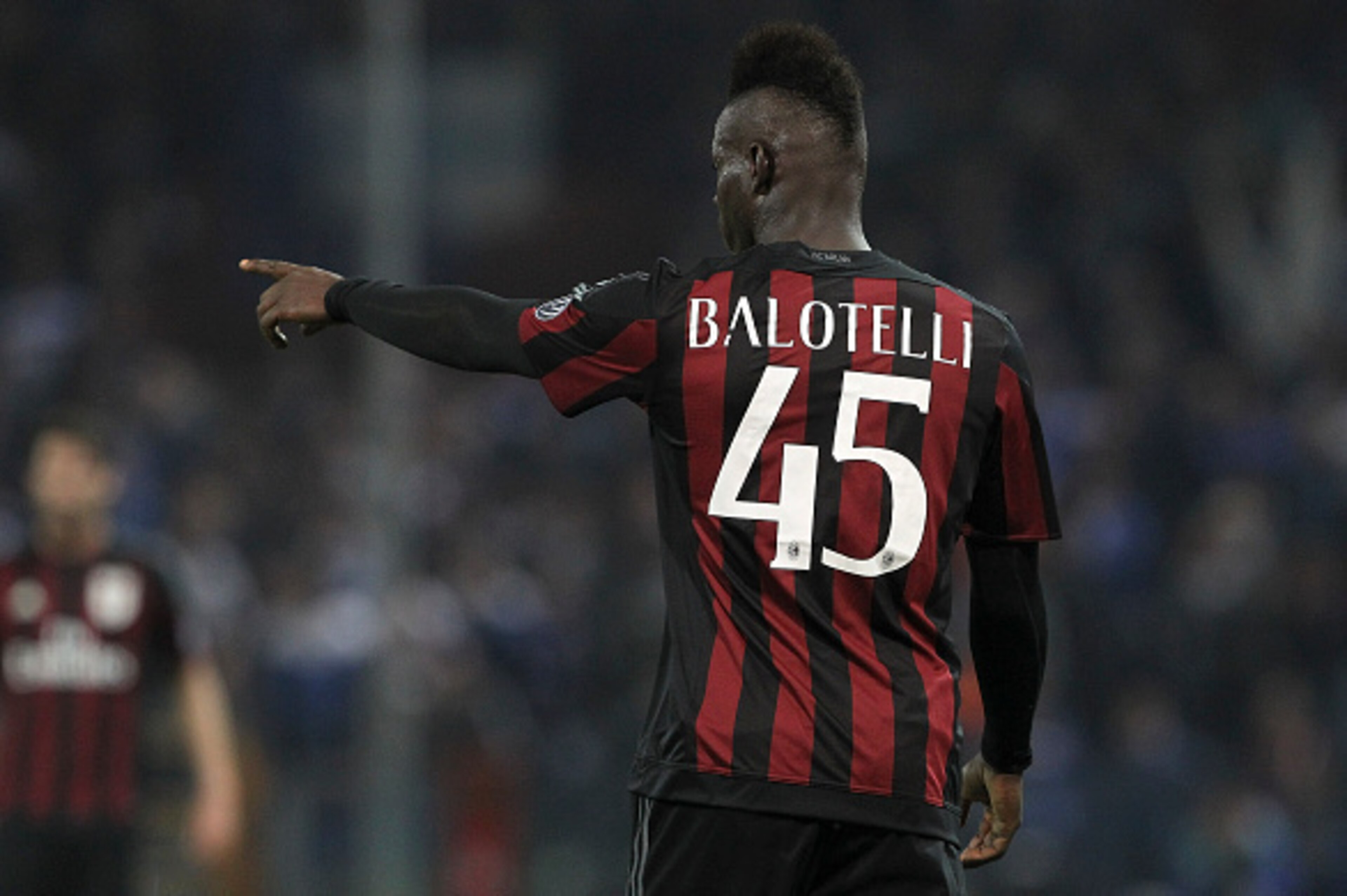 GENOA, ITALY - APRIL 17:  Mario Balotelli of AC Milan gestures during the Serie A match between UC Sampdoria and AC Milan at Stadio Luigi Ferraris on April 17, 2016 in Genoa, Italy.  (Photo by Marco Luzzani/Getty Images)