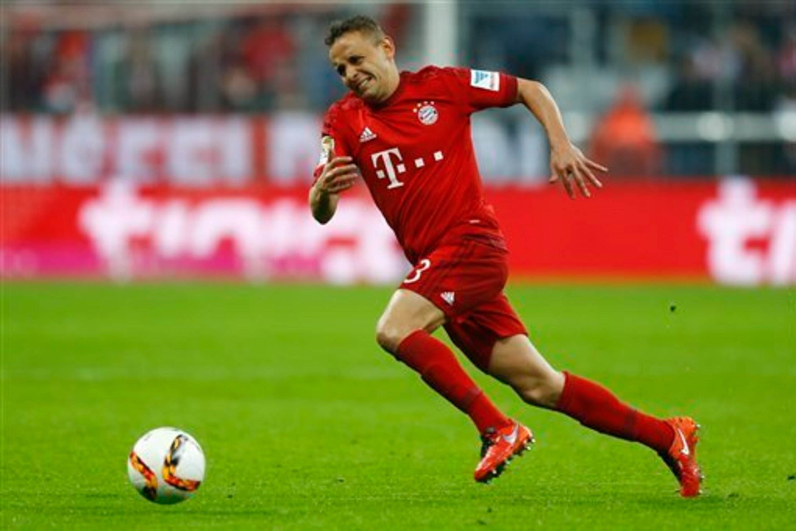 Rafinha is a very adaptable and hard-working footballer.