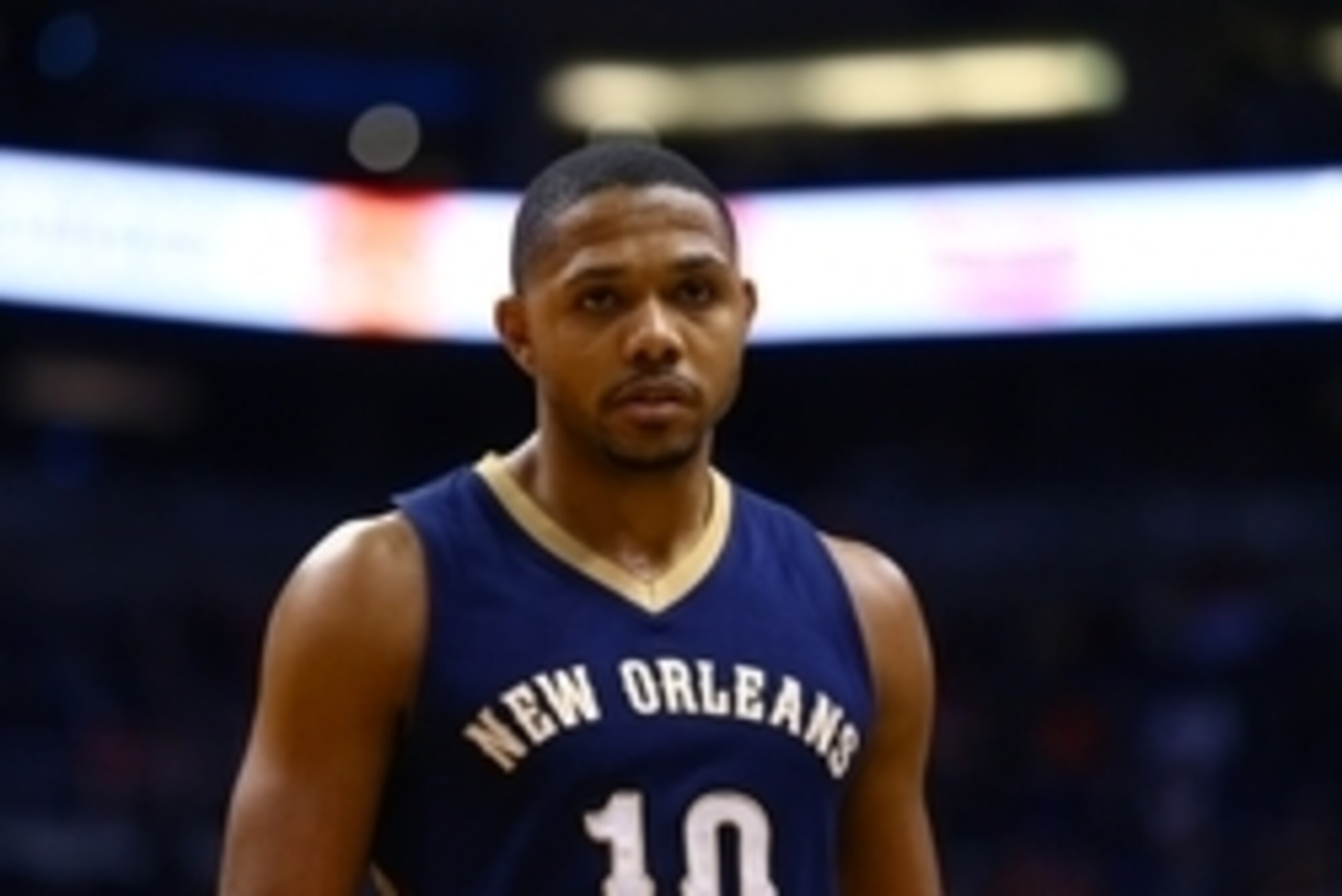 Nov 25, 2015; Phoenix, AZ, USA; New Orleans Pelicans guard Eric Gordon (10) against the Phoenix Suns at Talking Stick Resort Arena. The Pelicans defeated the Suns 120-114. Mandatory Credit: Mark J. Rebilas-USA TODAY Sports