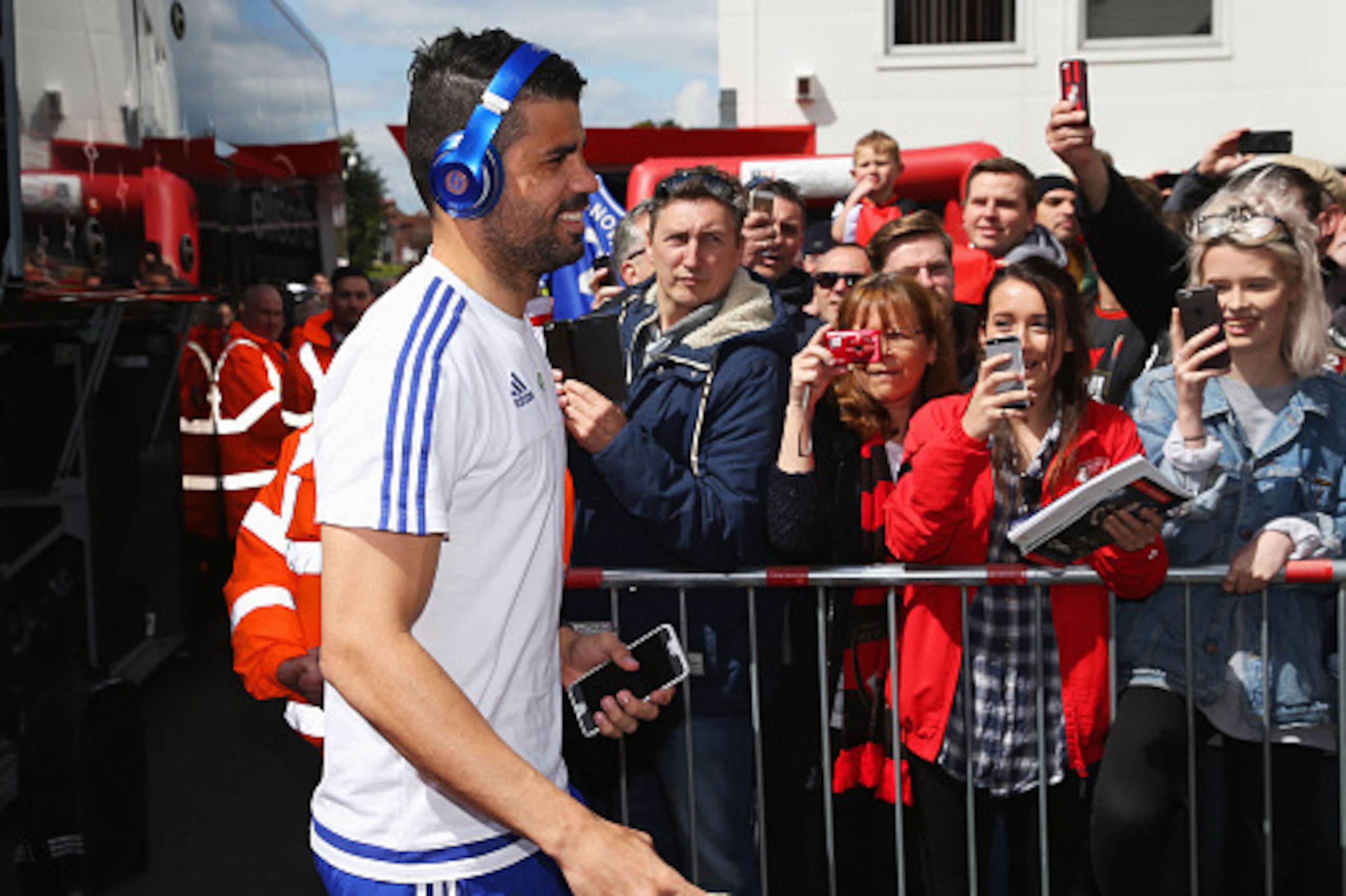 BOURNEMOUTH, ENGLAND - APRIL 23: Diego Costa of Chelsea arrives prior to the Barclays Premier League match between A.F.C. Bournemouth and Chelsea at the Vitality Stadium on April 23, 2016 in Bournemouth, United Kingdom.  (Photo by Steve Bardens/Getty Imag