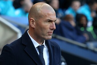 MANCHESTER, ENGLAND - APRIL 26: Coach of Real Madrid Zinedine Zidane looks on during the UEFA Champions League semi final first leg match between Manchester City FC and Real Madrid at Etihad Stadium on April 26, 2016 in Manchester, United Kingdom. (Photo 
