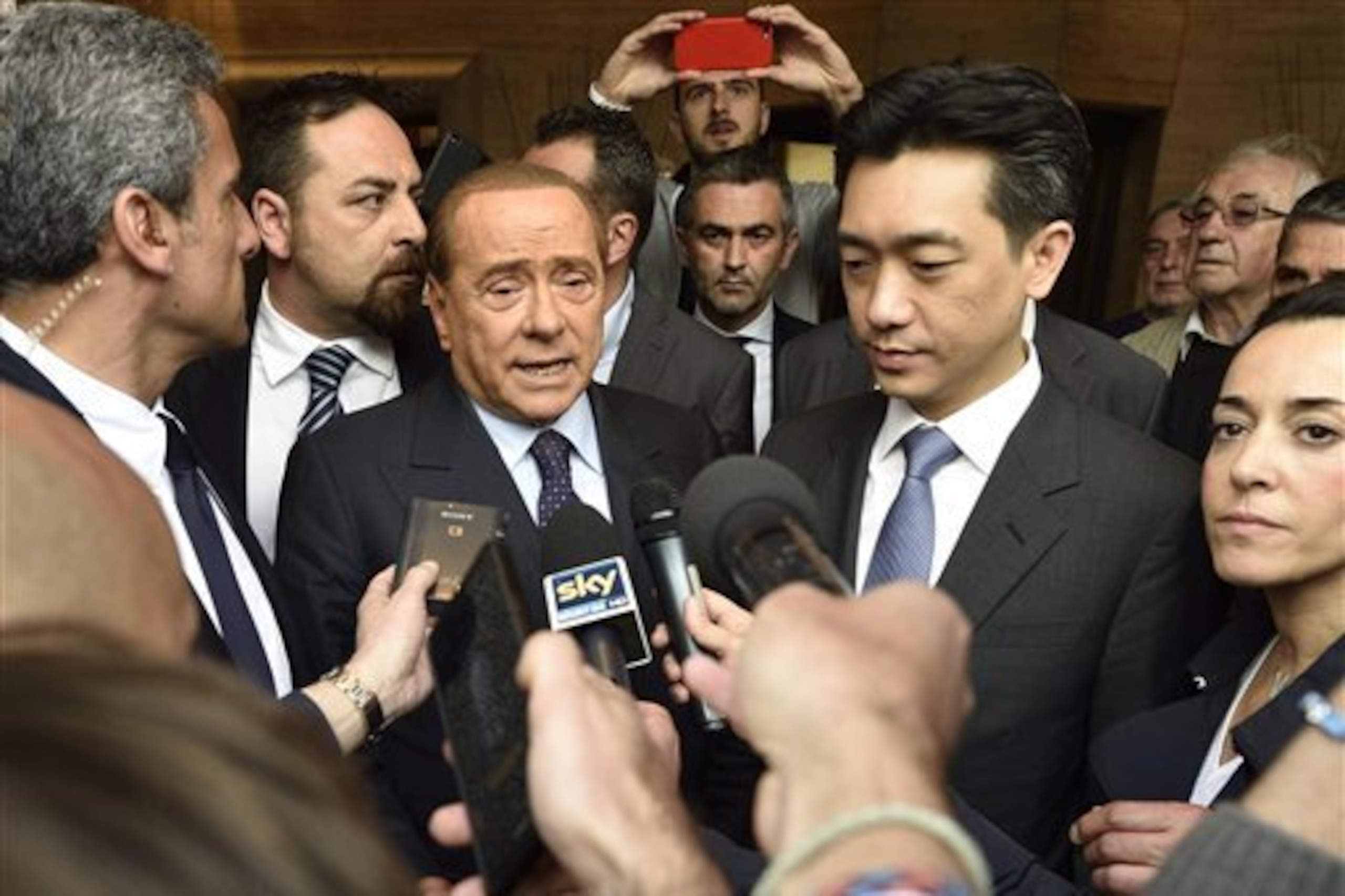 Taechaubol (right) was unable to complete his attempt to buy 48 percent of the club last year.