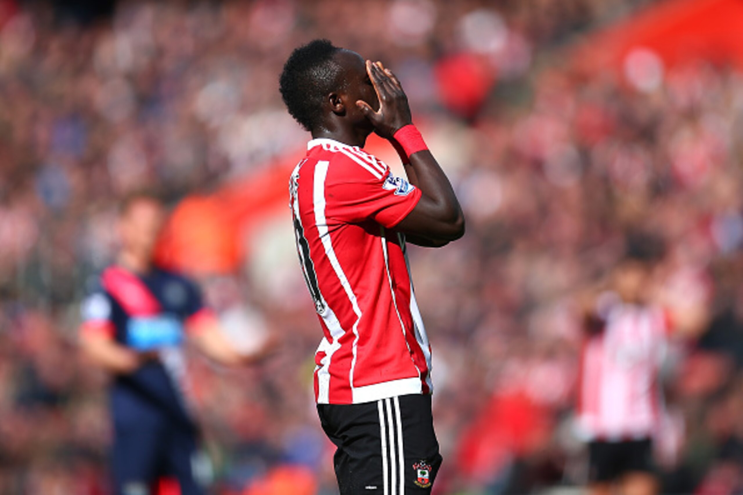 SOUTHAMPTON, UNITED KINGDOM - APRIL 09: Sadio Mane of Southampton reacts after missing a chance during the Barclays Premier League match between Southampton and Newcastle United at St Mary's Stadium on April 9, 2016 in Southampton, England.  (Photo by Jor