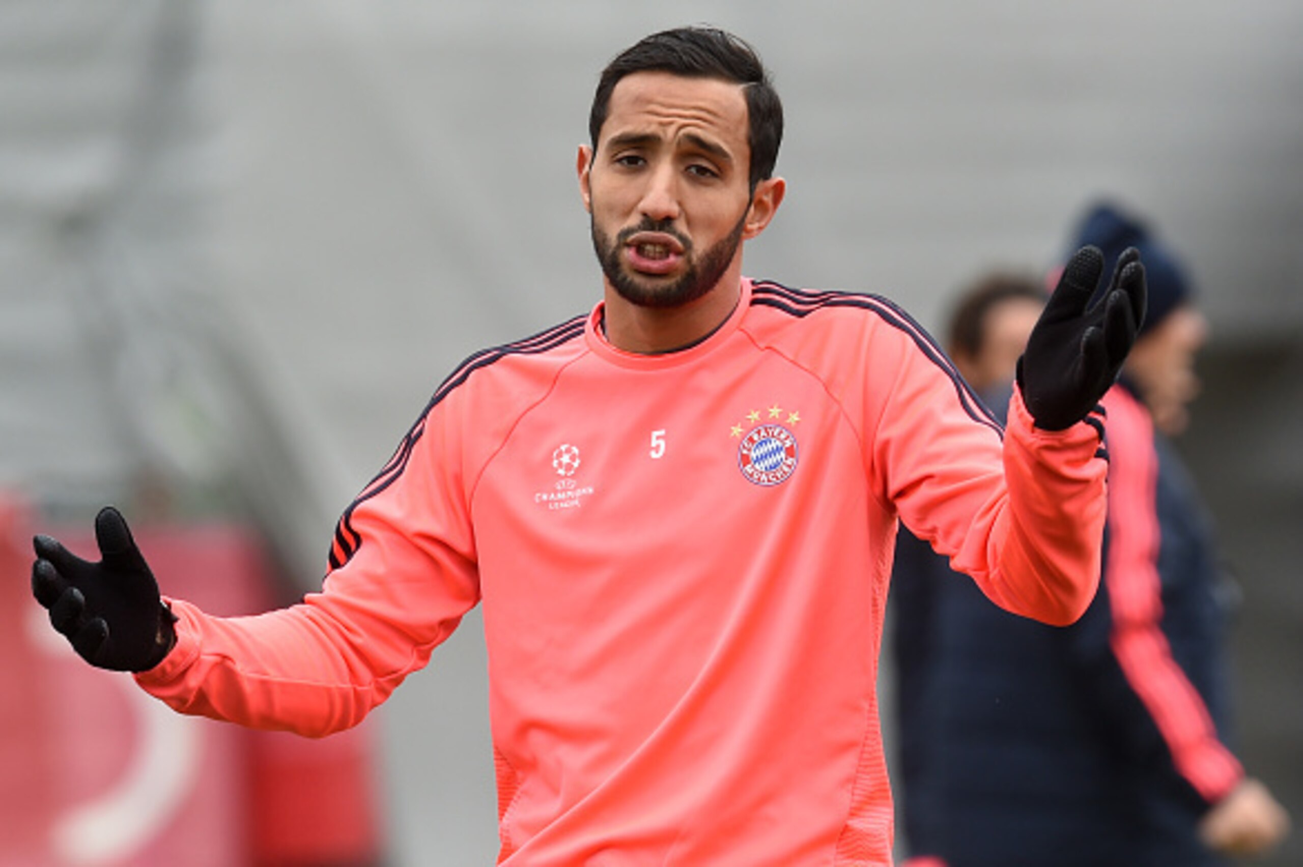 Bayern Munich's Moroccan defender Medhi Benatia attends the final team training on the eve of the Champions League semi-final, first-leg football match between Atletico Madrid and Bayern Munich in Munich, southern Germany, on April 26, 2016. / AFP / CHRIS