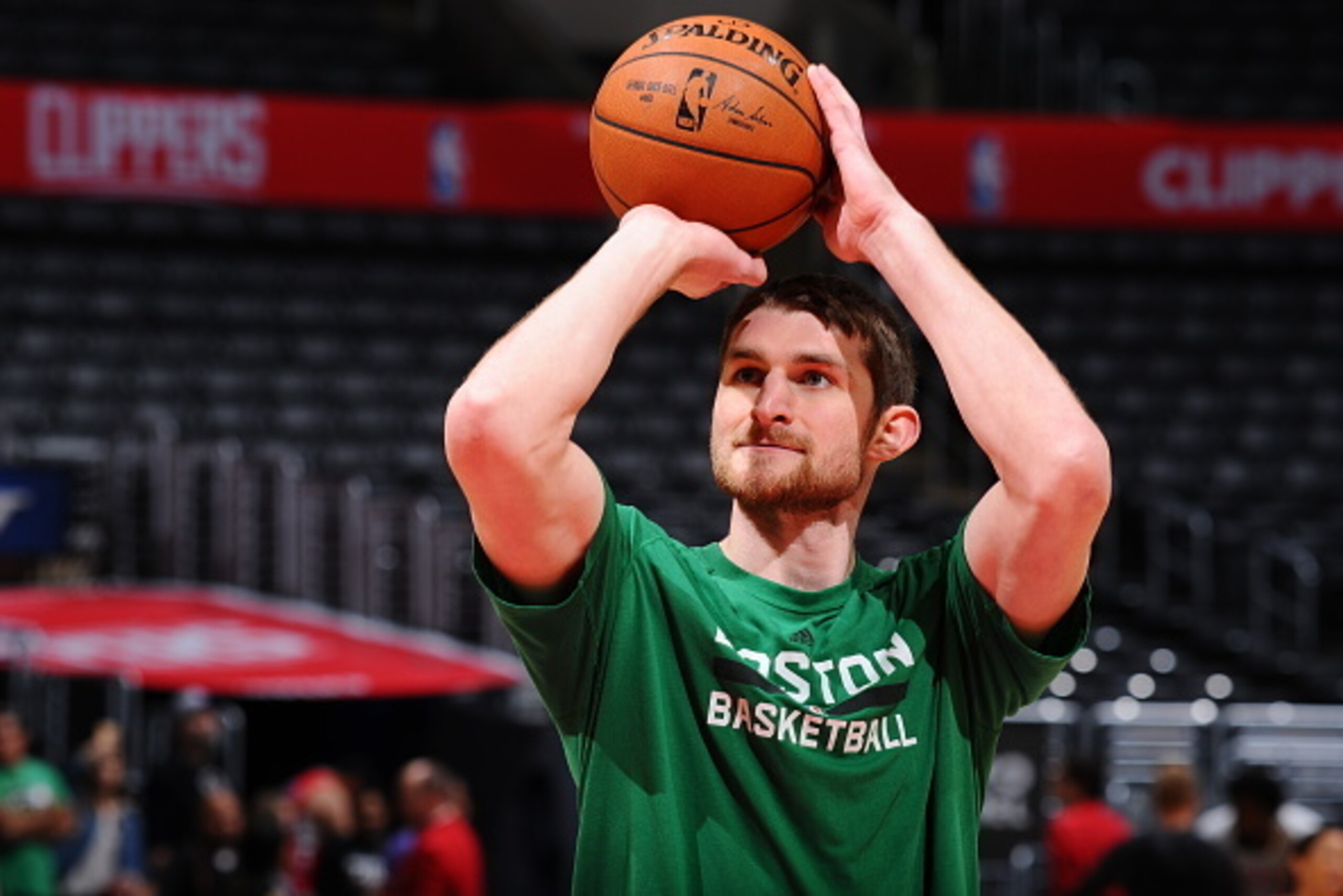 LOS ANGELES, CA - MARCH 28:  Tyler Zeller #44 of the Boston Celtics warms up before the game against the Los Angeles Clippers on March 28, 2016 at STAPLES Center in Los Angeles, California. NOTE TO USER: User expressly acknowledges and agrees that, by dow