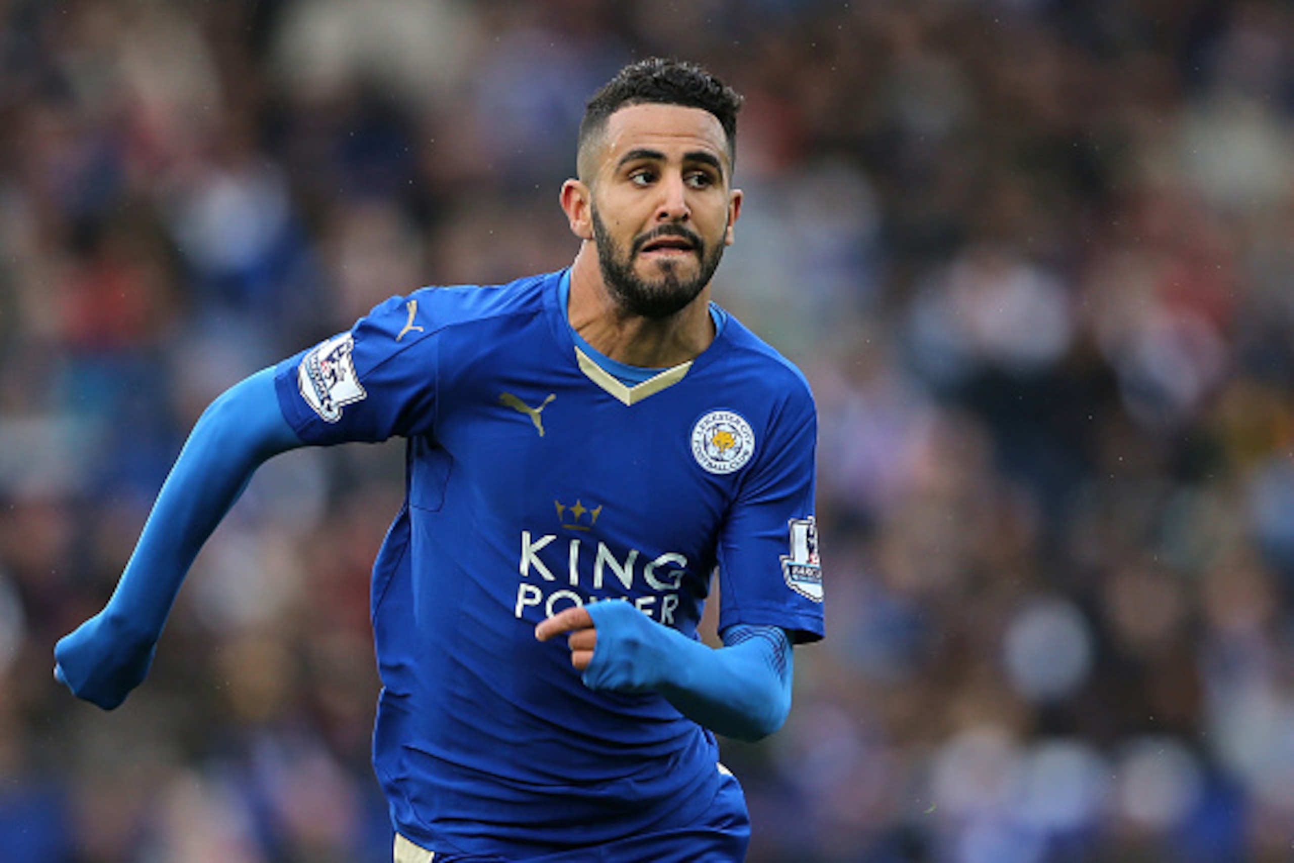 LEICESTER, ENGLAND - APRIL 24:  Riyad Mahrez of Leicester City in action during the Barclays Premier League match between Leicester City and Swansea City at The King Power Stadium on April 24, 2016 in Leicester, United Kingdom.  (Photo by Matthew Ashton -