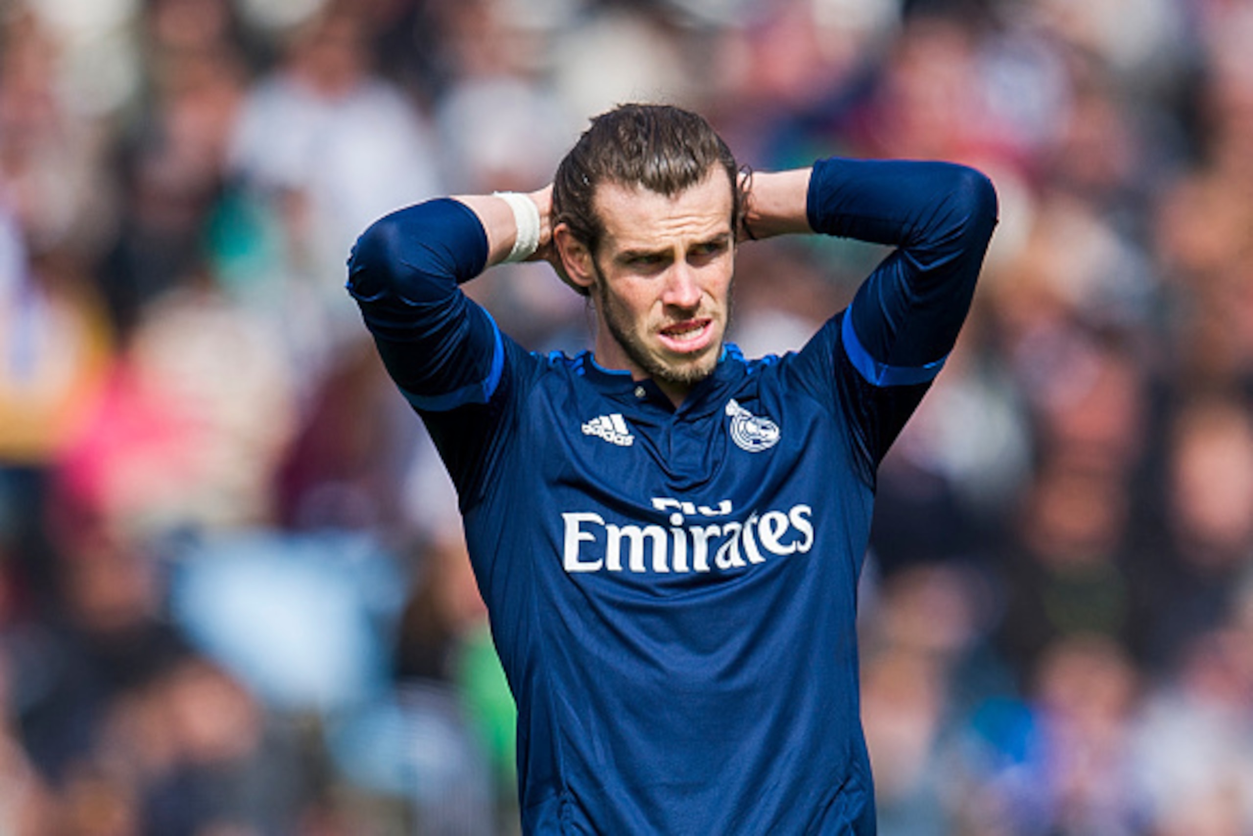 SAN SEBASTIAN, SPAIN - APRIL 30:  Gareth Bale of Real Madrid reacts during the La Liga match between Real Sociedad de Futbol and Real Madrid at Estadio Anoeta on April 30, 2016 in San Sebastian, Spain.  (Photo by Juan Manuel Serrano Arce/Getty Images)