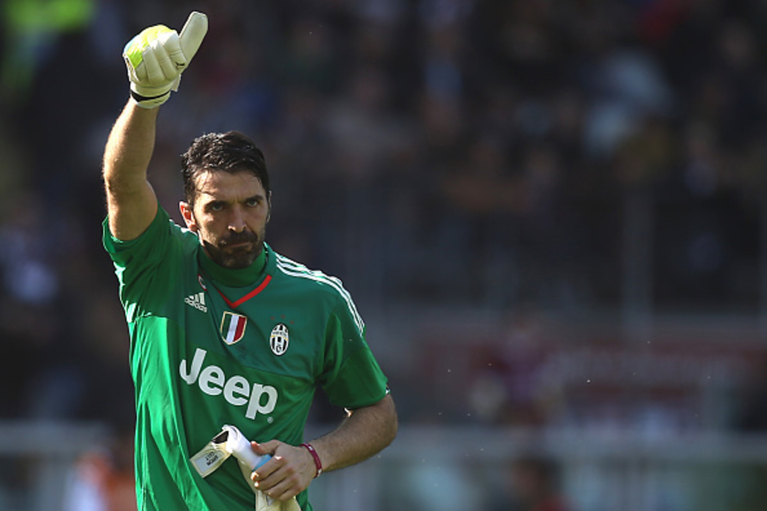 Juventus' goalkeeper Gianluigi Buffon gestures during the Italian Serie A football match Torino Vs Juventus on March 20, 2016 at the 'Olympic Stadium' in Turin.  / AFP / MARCO BERTORELLO        (Photo credit should read MARCO BERTORELLO/AFP/Getty Images)