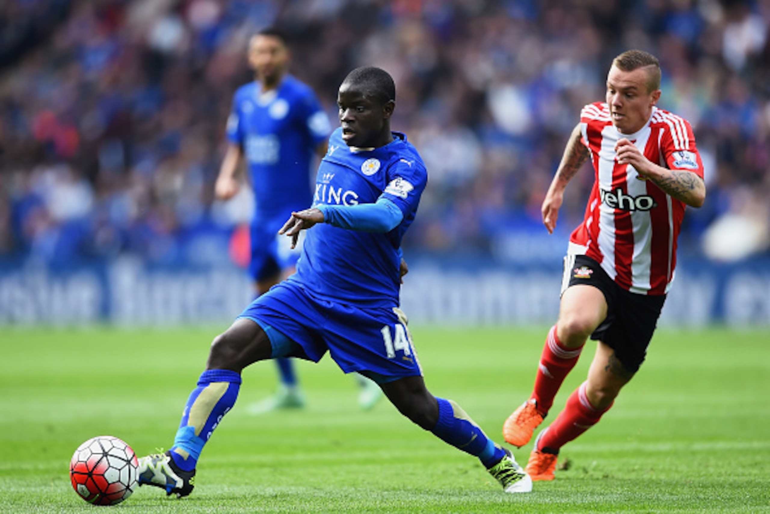 LEICESTER, ENGLAND - APRIL 03:  Ngolo Kante of Leicester City is watced by Jordy Clasie of Southampton during the Barclays Premier League match between Leicester City and Southampton at The King Power Stadium on April 3, 2016 in Leicester, England.  (Phot