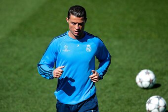 MADRID, SPAIN - MAY 03:  Cristiano Ronaldo of Real Madrid warms up during a training session ahead of the UEFA Champions League Semi Final Second Leg between Real Madrid and Manchester City at Valdebebas training ground on May 3, 2016 in Madrid, Spain.  (