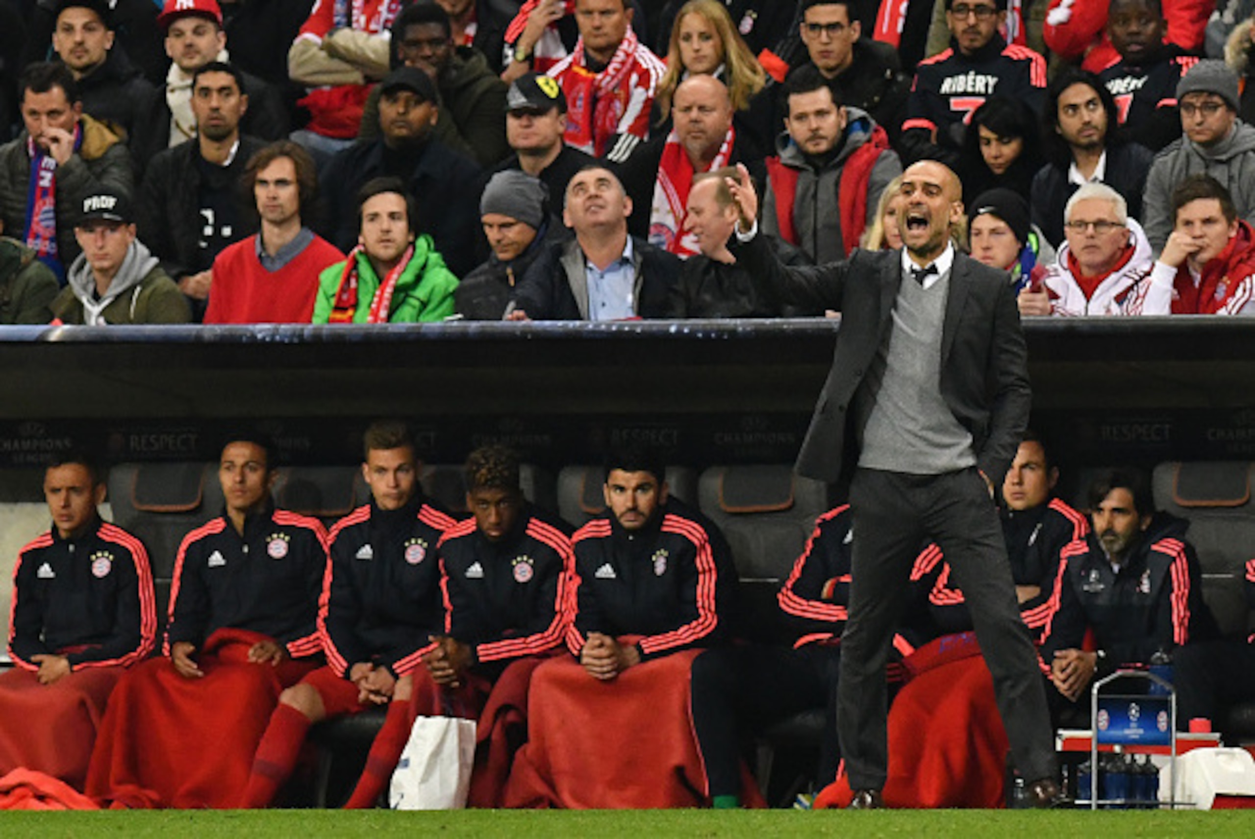 Bayern Munich's Spanish head coach Pep Guardiola gestures from the sidelines during the UEFA Champions League semi-final, second-leg football match between FC Bayern Munich and Atletico Madrid in Munich, southern Germany, on May 3, 2016. / AFP / LUKAS BAR