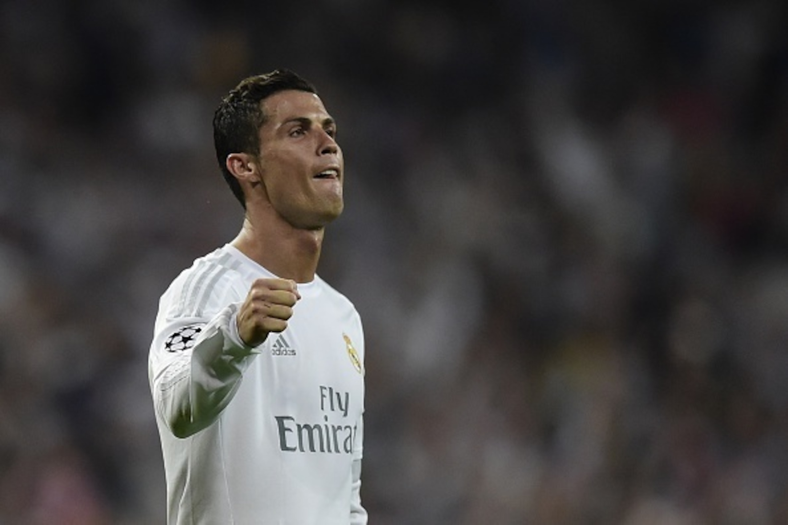 Real Madrid's Portuguese forward Cristiano Ronaldo celebrates at the end the UEFA Champions League semi-final second leg football match Real Madrid CF vs Manchester City FC at the Santiago Bernabeu stadium in Madrid on May 4, 2016. / AFP / JAVIER SORIANO Real Madrid's Portuguese forward Cristiano Ronaldo celebrates at the end the UEFA Champions League semi-final second leg football match Real Madrid CF vs Manchester City FC at the Santiago Bernabeu stadium in Madrid on May 4, 2016. / AFP / JAVIER SORIANO