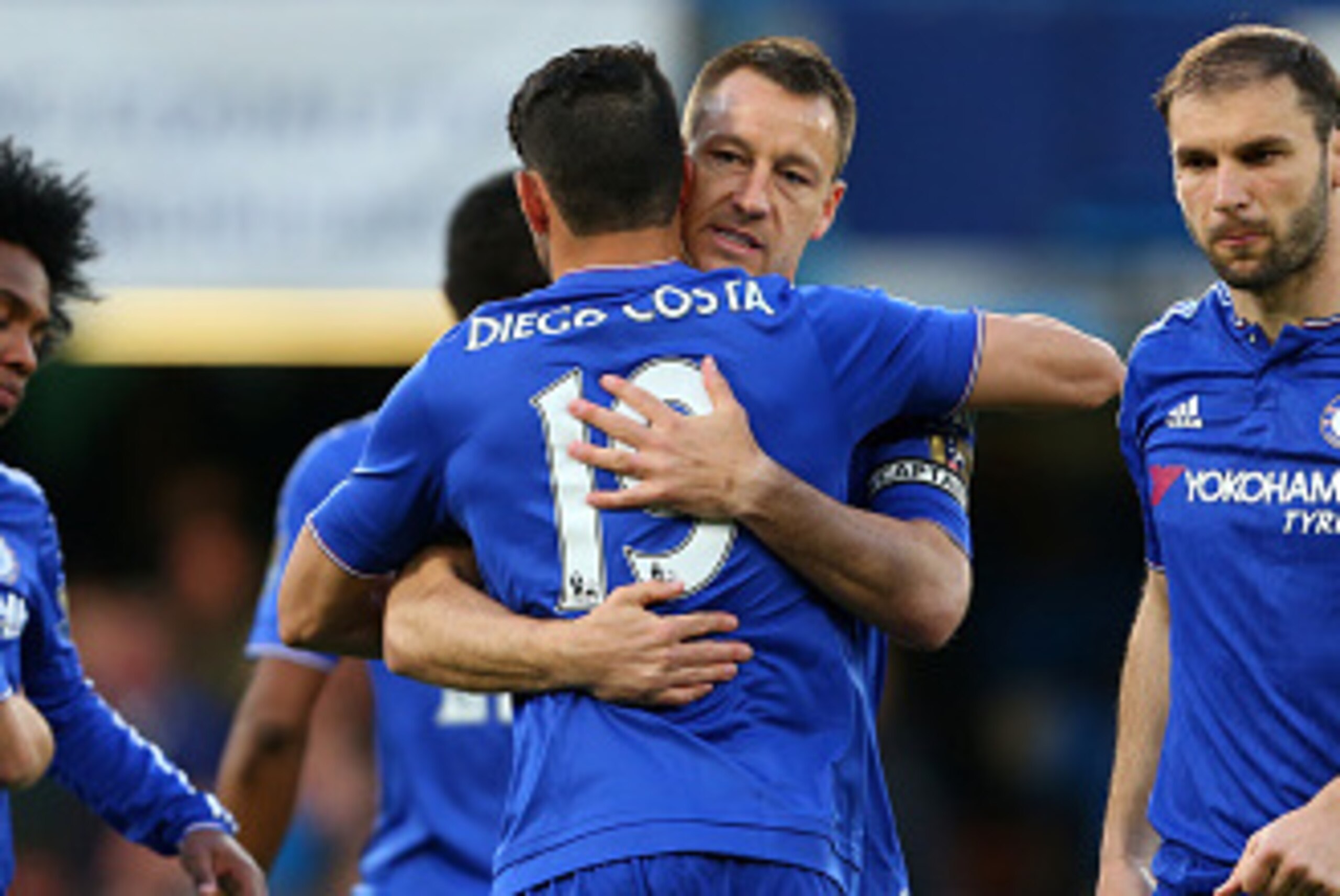 LONDON, ENGLAND - MAY 02 : John Terry of Chelsea hugs Diego Costa of Chelsea during the Barclays Premier League match between Chelsea and Tottenham Hotspur at Stamford Bridge on May 2, 2016 in London, England. (Photo by Catherine Ivill - AMA/Getty Image LONDON, ENGLAND - MAY 02 : John Terry of Chelsea hugs Diego Costa of Chelsea during the Barclays Premier League match between Chelsea and Tottenham Hotspur at Stamford Bridge on May 2, 2016 in London, England. (Photo by Catherine Ivill - AMA/Getty Image