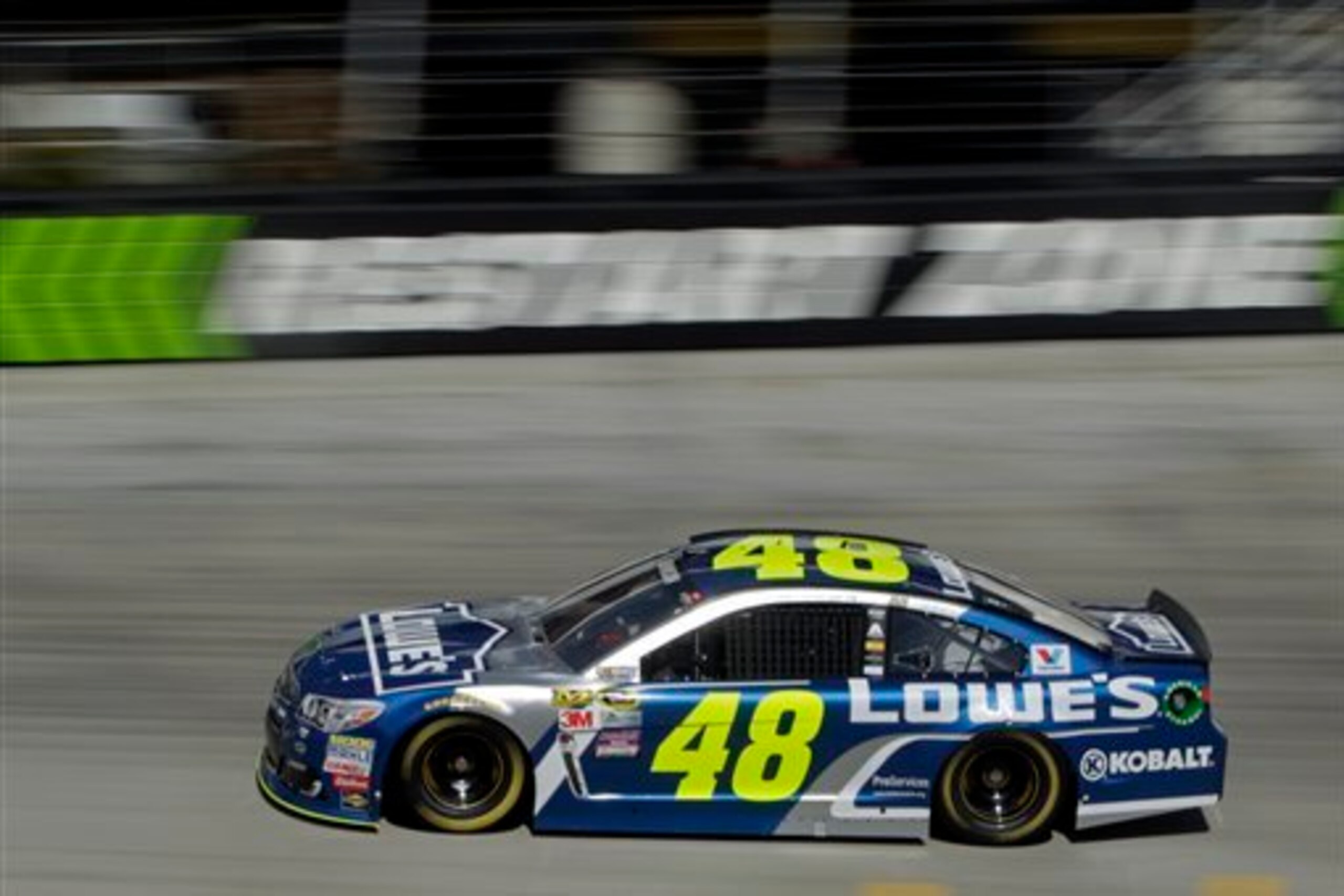 Jimmie Johnson won this race last year and looks for a repeat Saturday.