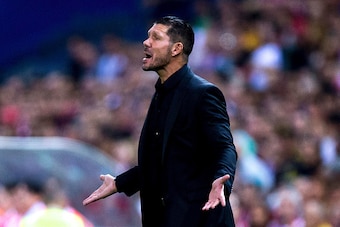 MADRID, SPAIN - SEPTEMBER 12:  Head coach Diego Pablo Simeone of Atletico de Madrid gives instructions during the La Liga match between Club Atletico de Madrid and FC Barcelona at Vicente Calderon Stadium on September 12, 2015 in Madrid, Spain.  (Photo by