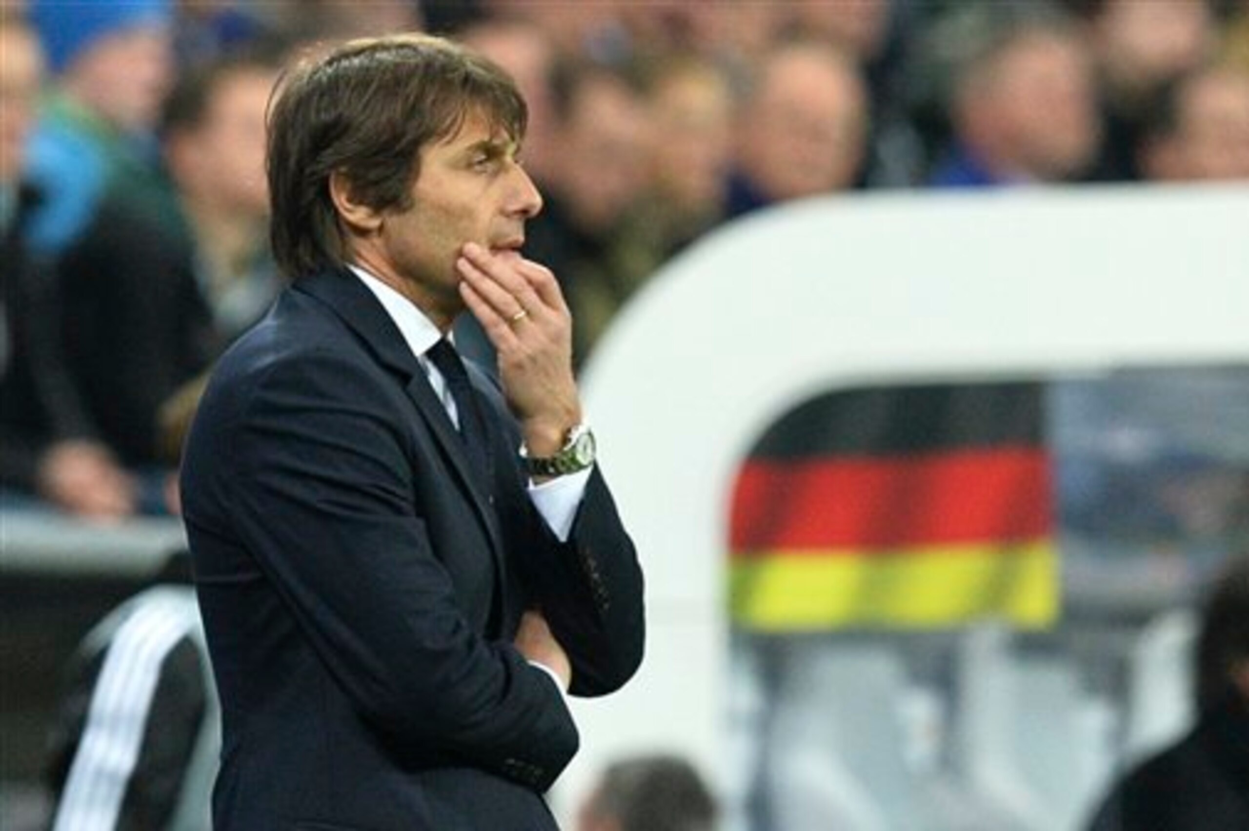 Conte has concerns about Courtois' temperament.