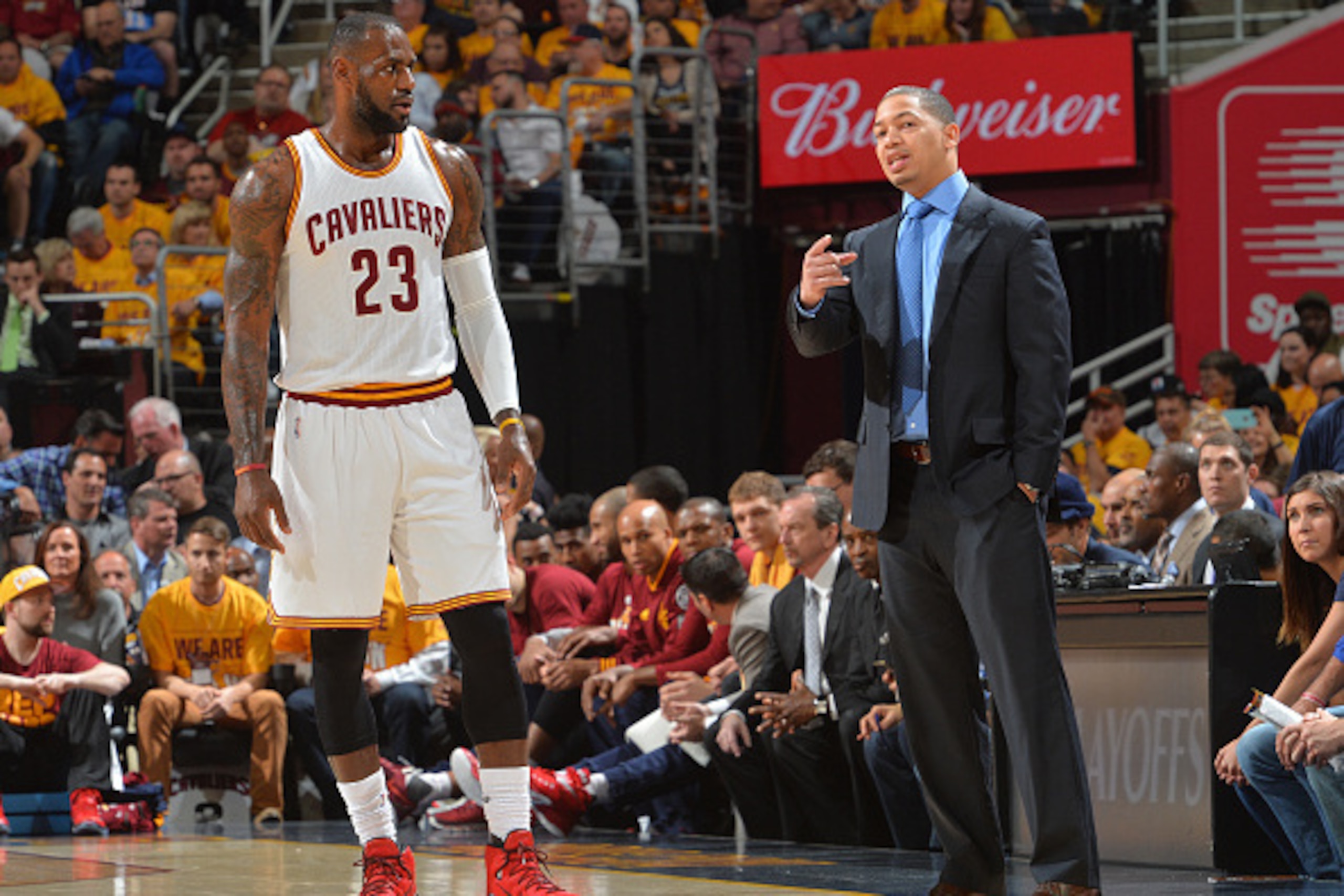 CLEVELAND,OH - MAY 4 : Head Coach Tyronn Lue of the Cleveland Cavaliers talks things over with LeBron James #23 against the Atlanta Hawks during the Eastern Conference Semifinals Game One on May 4, 2016 at The Quicken Loans Arena in Cleveland, Ohio. NOTE CLEVELAND,OH - MAY 4 : Head Coach Tyronn Lue of the Cleveland Cavaliers talks things over with LeBron James #23 against the Atlanta Hawks during the Eastern Conference Semifinals Game One on May 4, 2016 at The Quicken Loans Arena in Cleveland, Ohio. NOTE