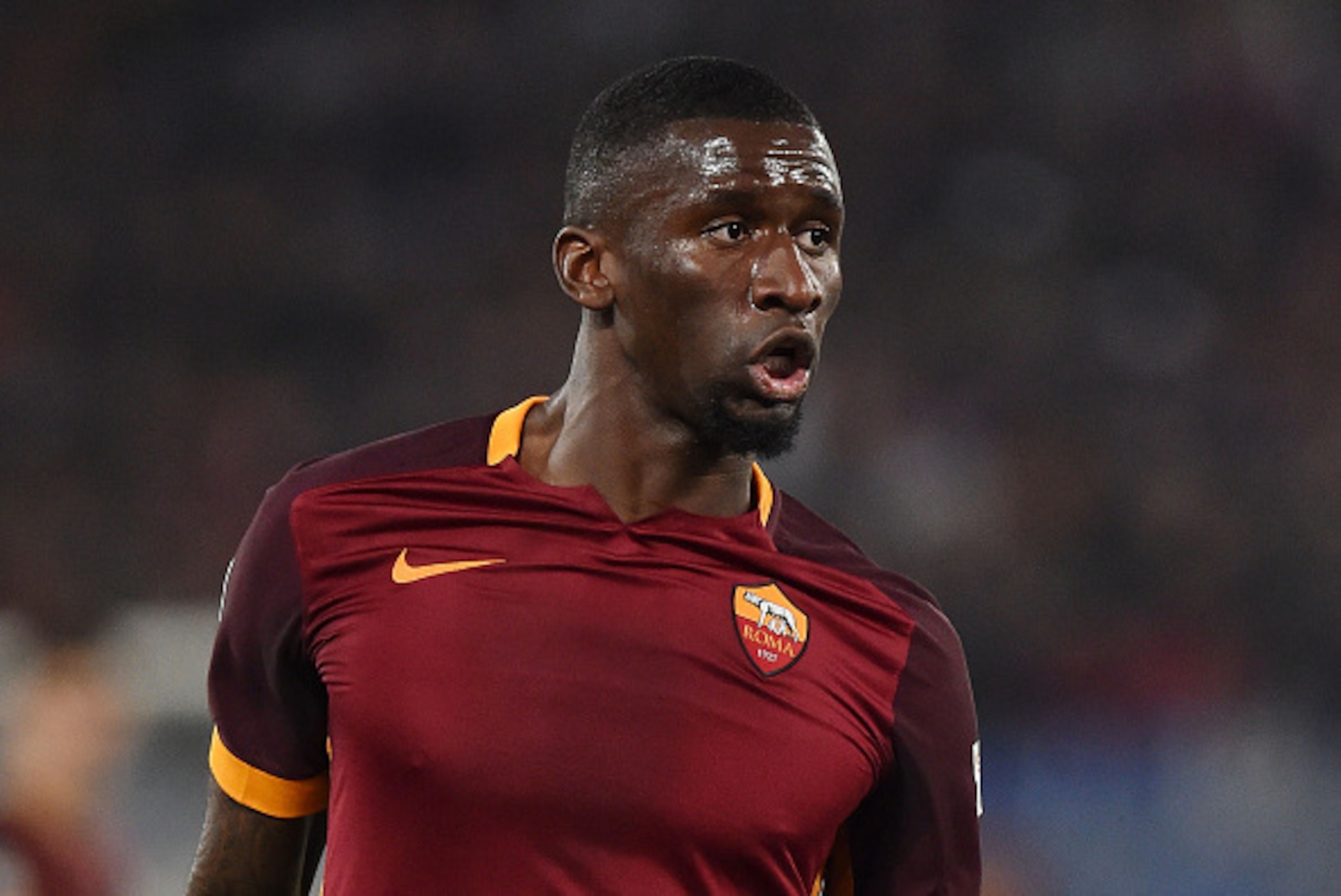 ROME, ITALY - MARCH 19:  Antonio Rudiger of AS Roma in action during the Serie A match between AS Roma and FC Internazionale Milano at Stadio Olimpico on March 19, 2016 in Rome, Italy.  (Photo by Giuseppe Bellini/Getty Images)