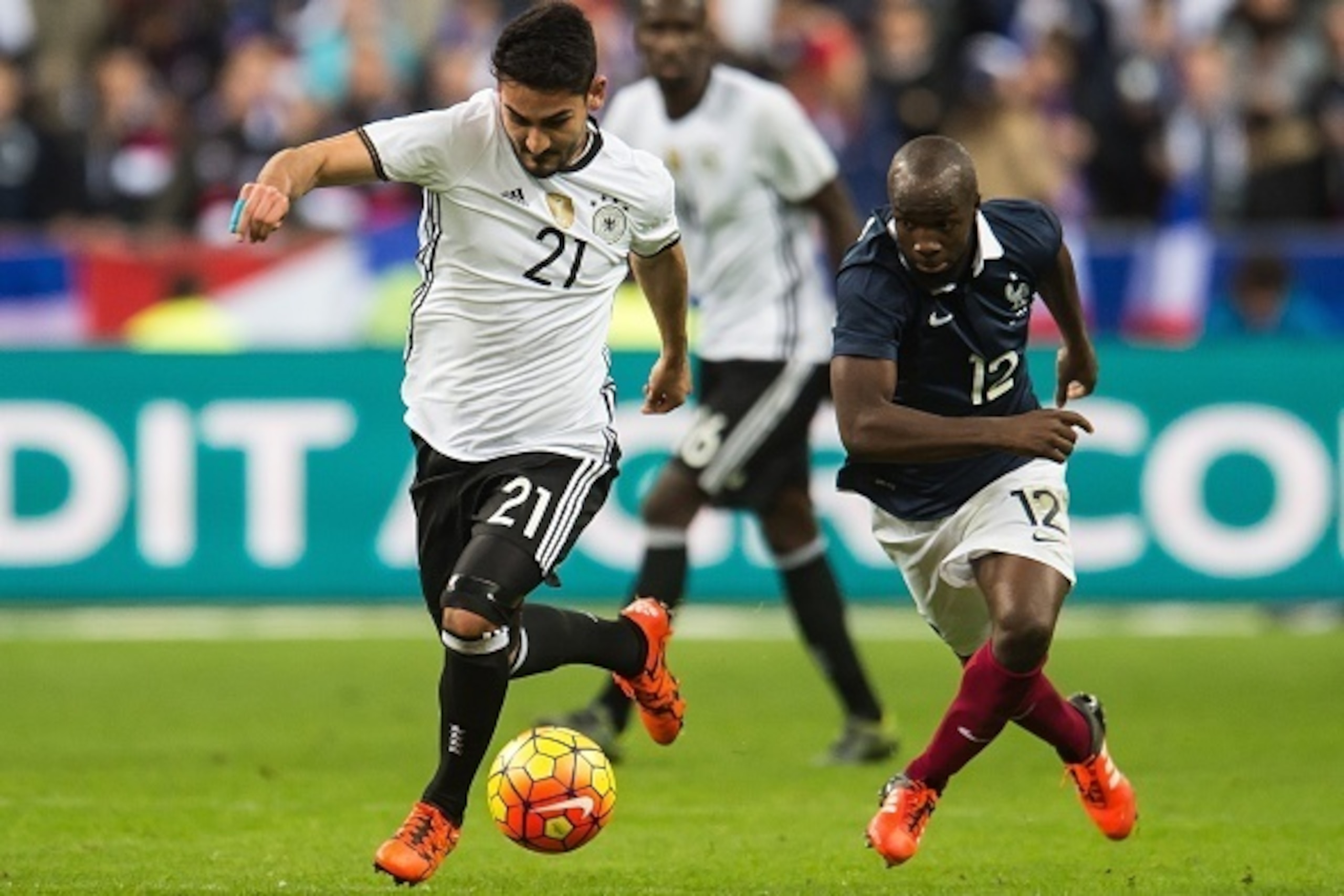 (L-R) Ilkay Gundogan of Germany, Lassana Diarra of France during the International friendly match between France and Germany on November 13, 2015 at the Stade France in Paris, France.(Photo by VI Images via Getty Images)