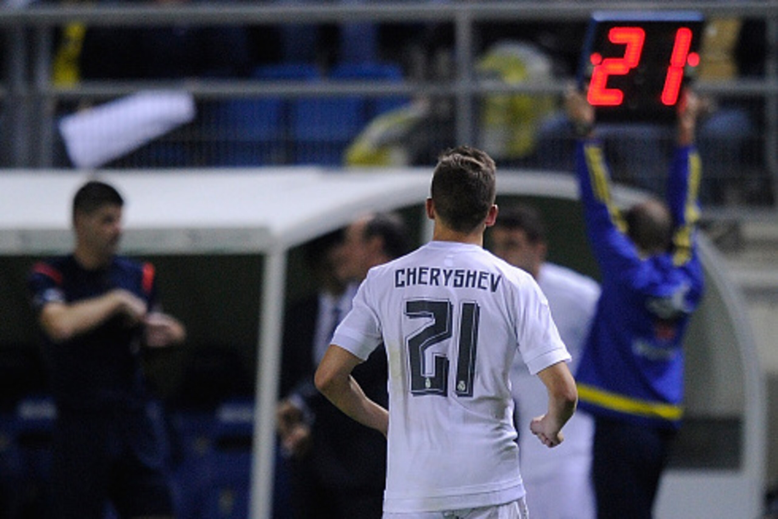 CADIZ, SPAIN - DECEMBER 02:  Denis Cheryshev of Real Madrid is substituted in the first minute of the 2nd half during the Copa del Rey Round of 32 First Leg match between Cadiz and Real Madrid at Ramon de Carranza stadium on December 2, 2015 in Cadiz, Spa