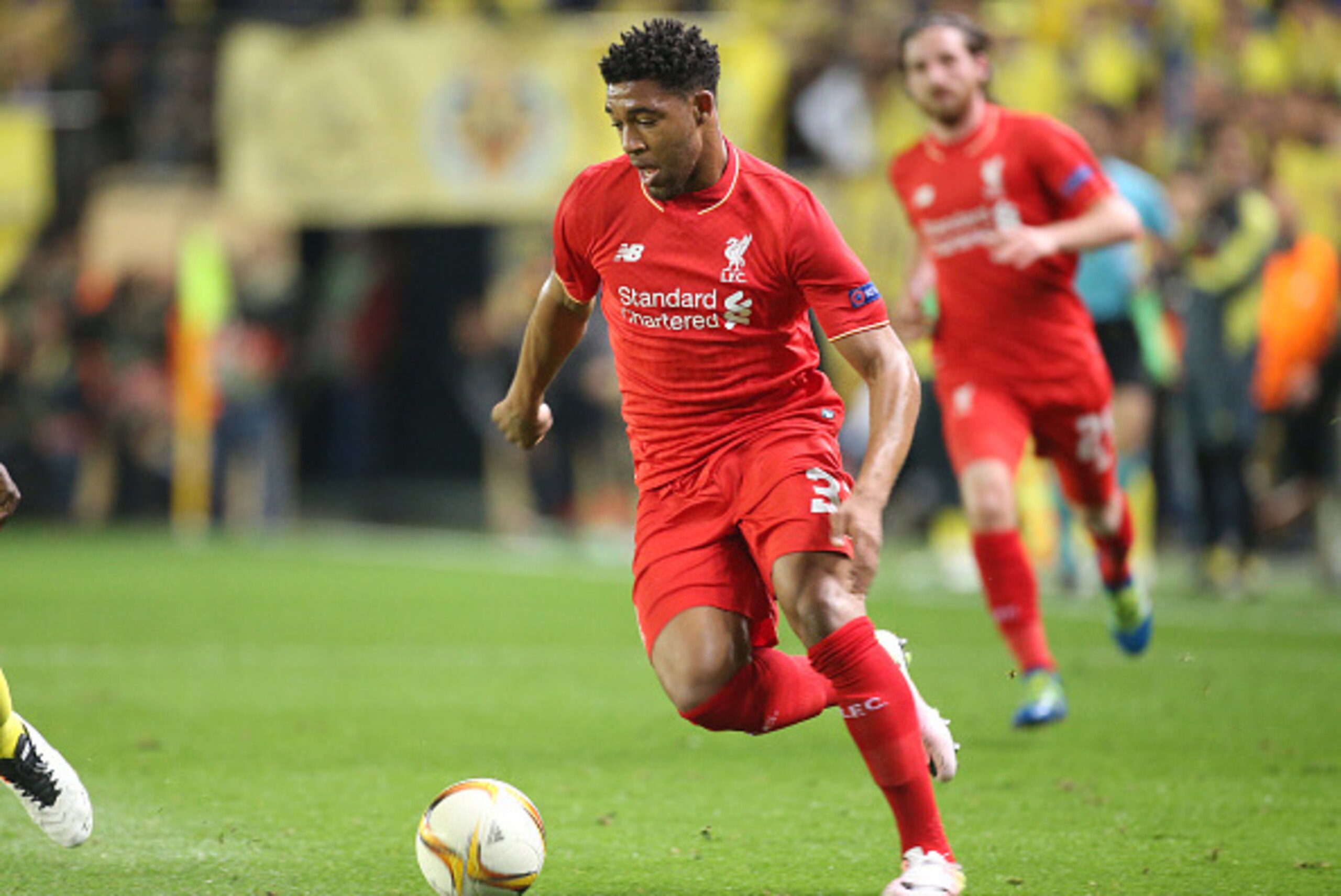 VILLARREAL, SPAIN - APRIL 28: Jordon Ibe of Liverpool in action during the UEFA Europa League semi final first leg match between Villarreal CF and Liverpool FC at Estadio El Madrigal stadium on April 28, 2016 in Villarreal, Spain. (Photo by Jean Catuffe/G