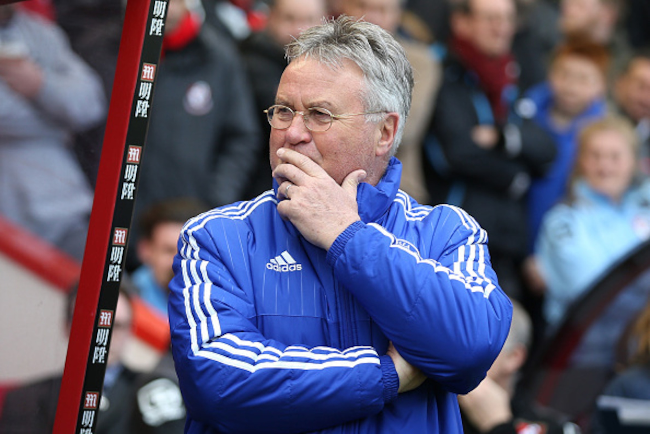 BOURNEMOUTH, ENGLAND - APRIL 23: Guus Hiddink interim manager of Chelsea looks on during the Barclays Premier League match between A.F.C. Bournemouth and Chelsea at the Vitality Stadium on April 23, 2016 in Bournemouth, United Kingdom.  (Photo by Ian Walt