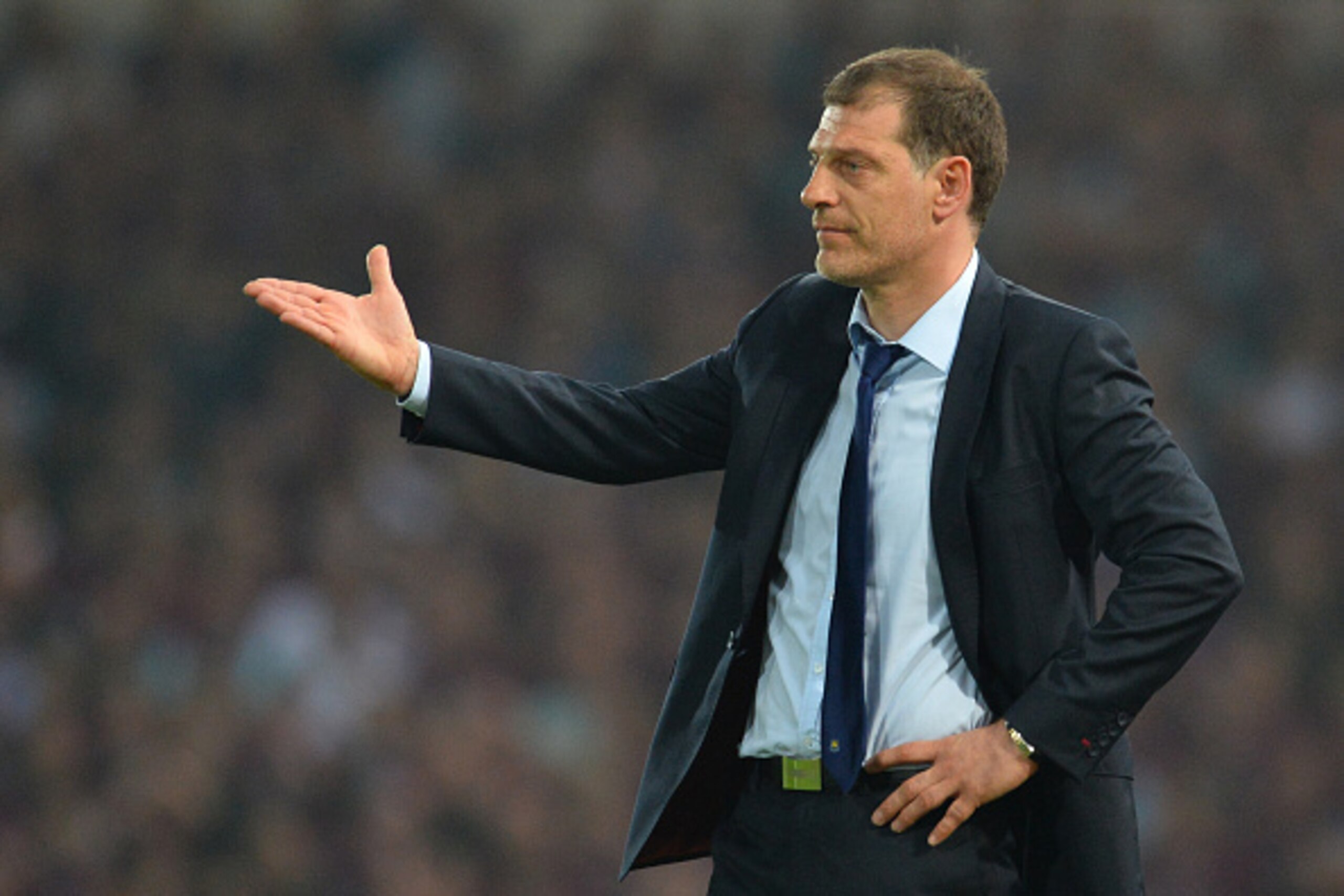 West Ham United's Croatian manager Slaven Bilic gestures during the English Premier League football match between West Ham United and Manchester United at The Boleyn Ground in Upton Park, in east London on May 10, 2016. / AFP / GLYN KIRK / RESTRICTED TO E