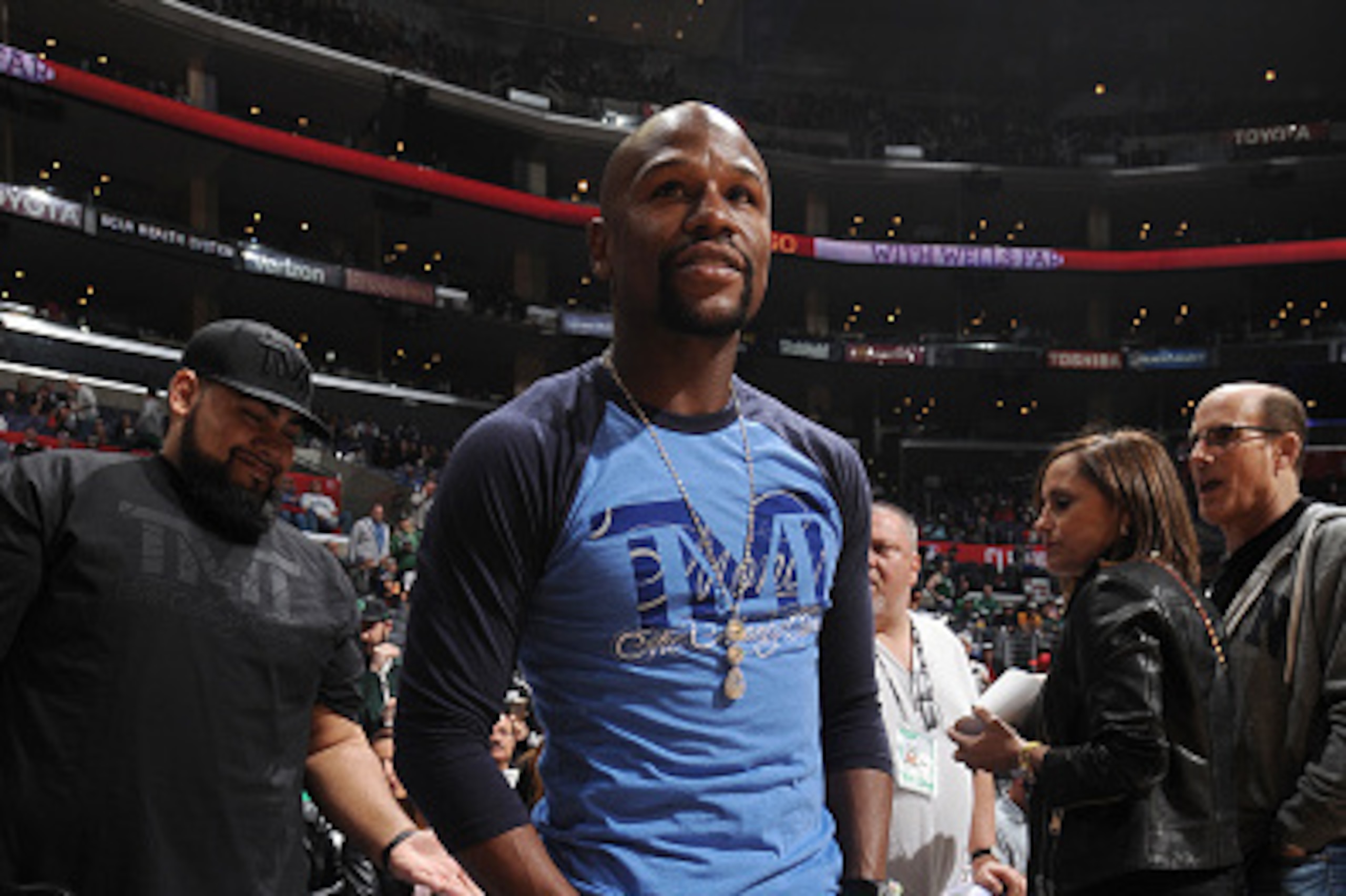 LOS ANGELES, CA - MARCH 28:  Floyd Mayweather attends the game between the Los Angeles Clippers and the Boston Celtics on March 28, 2016 at STAPLES Center in Los Angeles, California. NOTE TO USER: User expressly acknowledges and agrees that, by downloadin