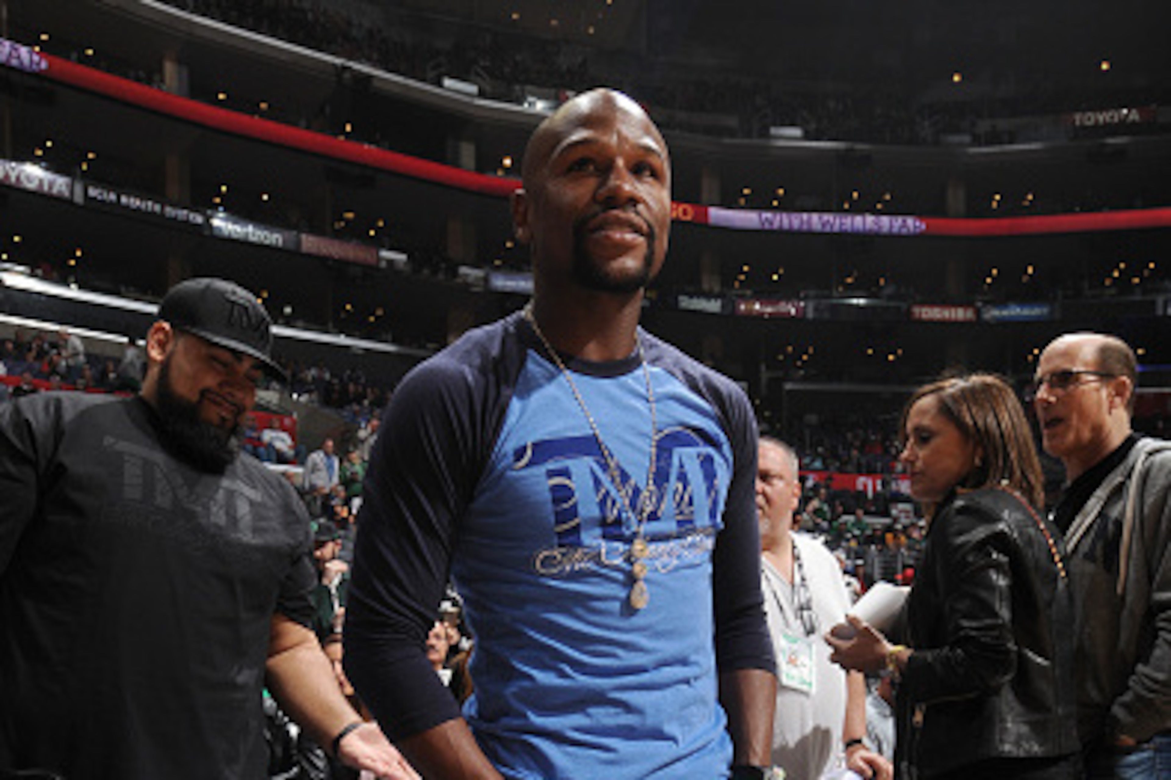 LOS ANGELES, CA - MARCH 28:  Floyd Mayweather attends the game between the Los Angeles Clippers and the Boston Celtics on March 28, 2016 at STAPLES Center in Los Angeles, California. NOTE TO USER: User expressly acknowledges and agrees that, by downloadin